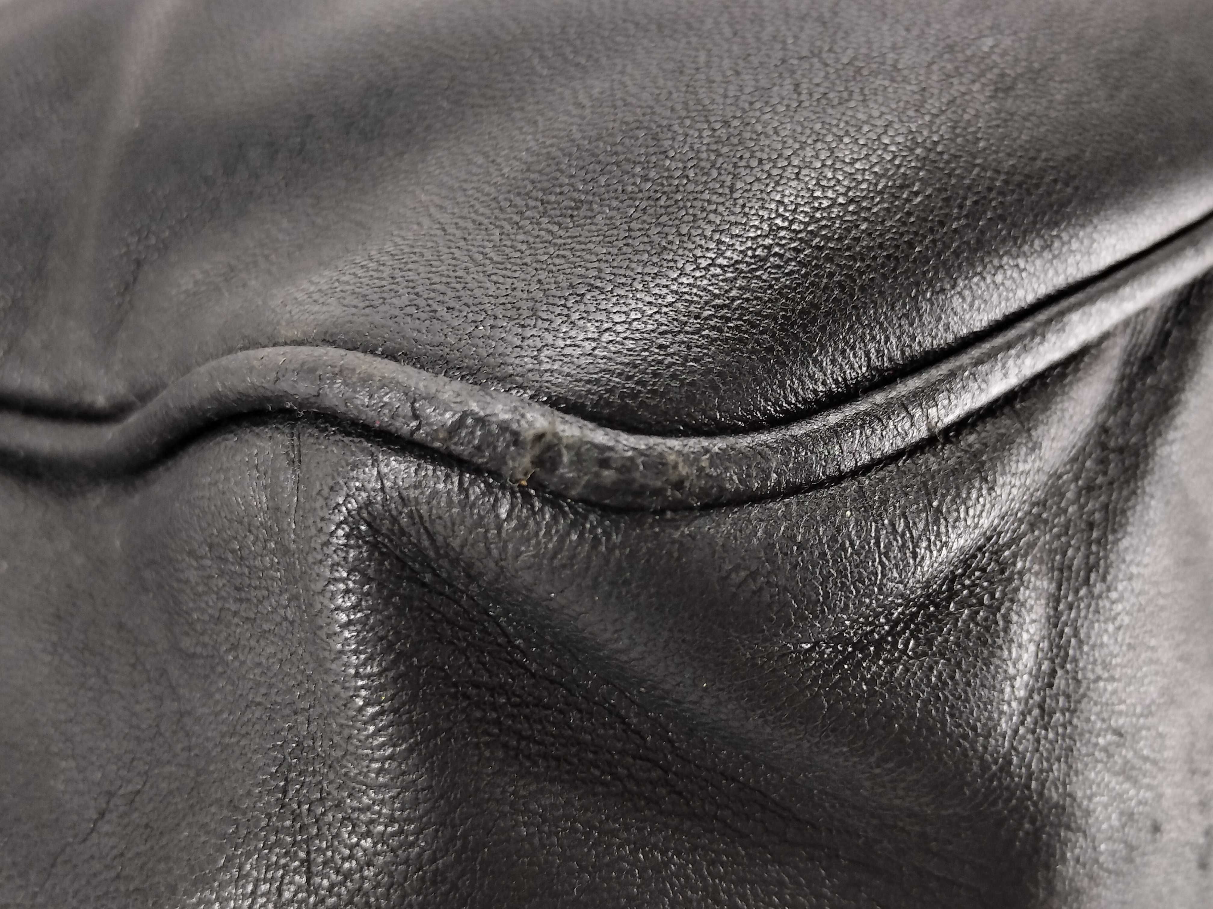 shoulder bag, Anagram design, leather, black. — view 6