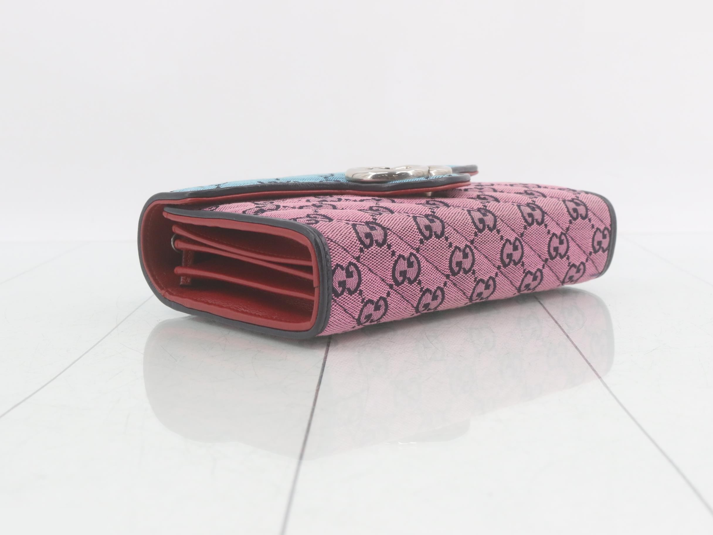 GG Canvas GG Marmont Chain Shoulder Bag — view 5