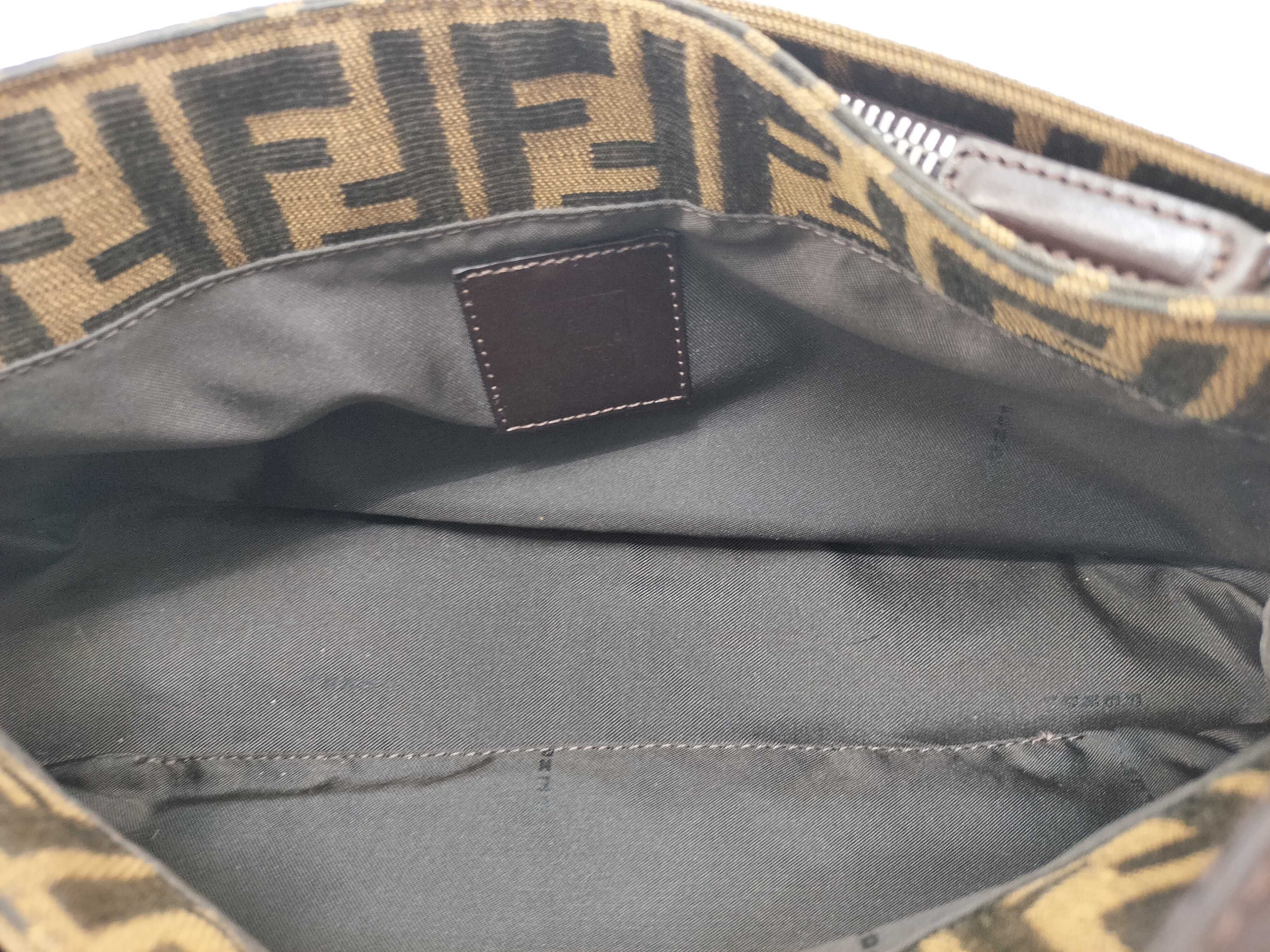 Zucca pattern Fendi shoulder bag — view 11
