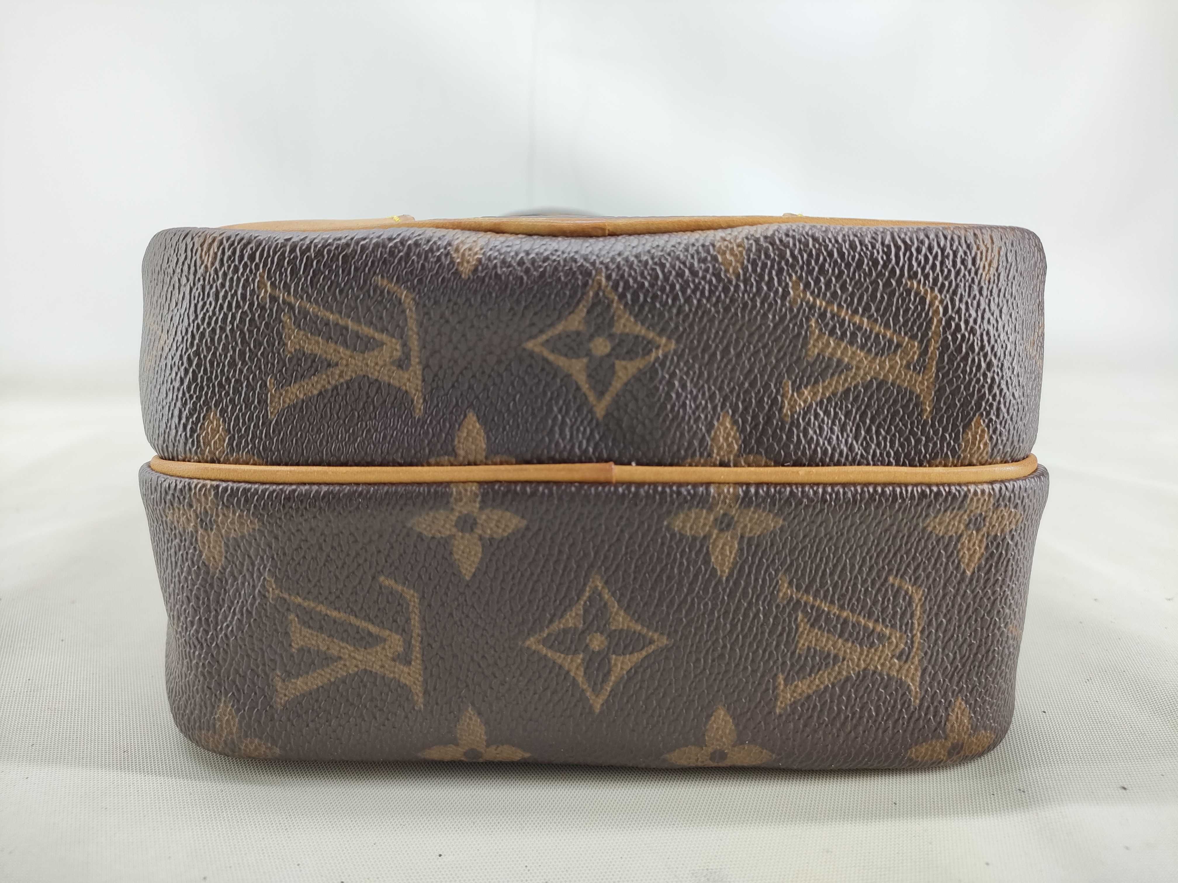 Monogram Amazon Shoulder Bag Brown M45236 TH0011 Shoulder Bag — view 3