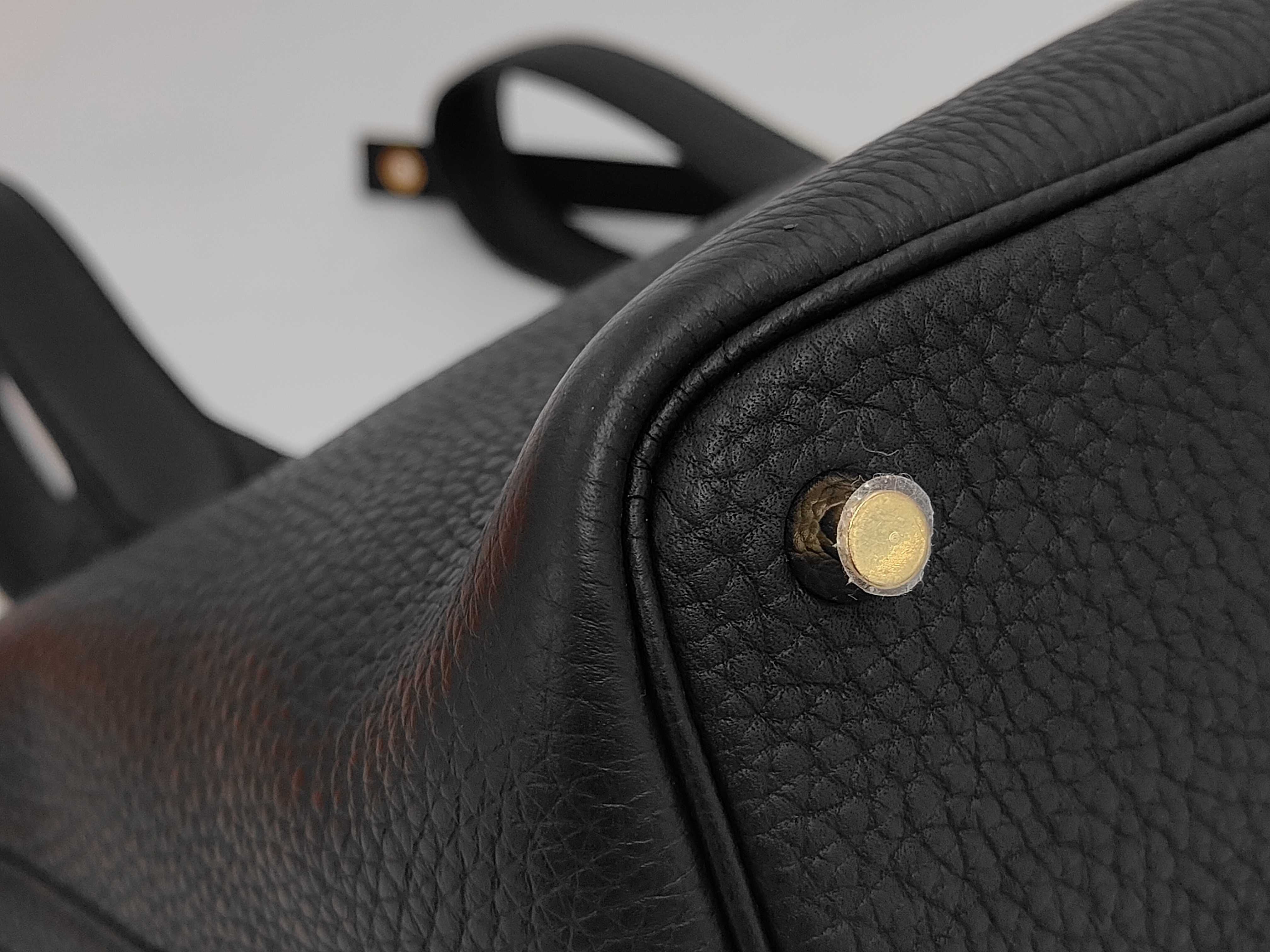 Picotin Lock PM Taurillon Clemence Leather Black Gold Hardware G Stamp Handbag — view 6