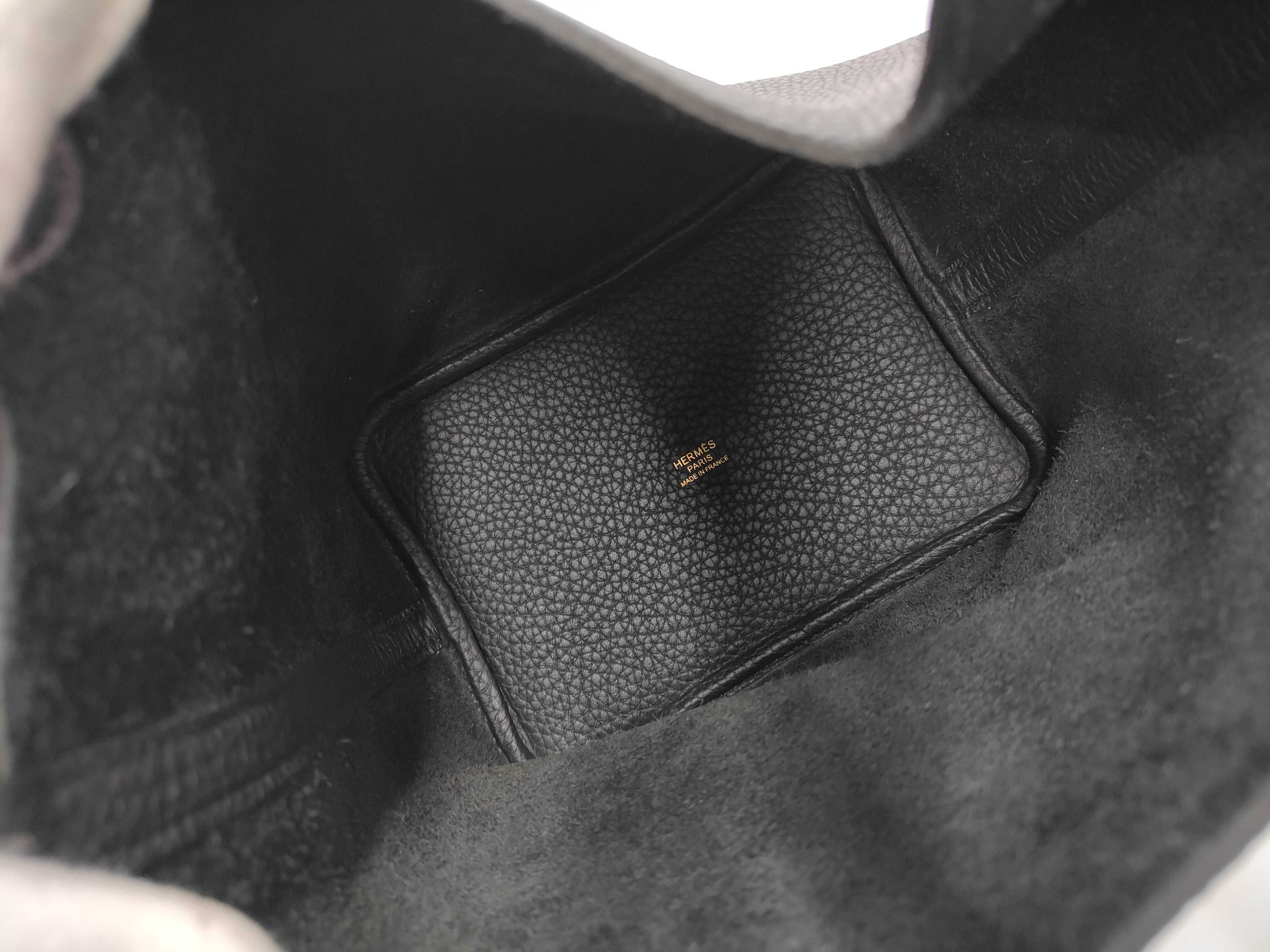 Picotin Lock PM Taurillon Clemence Leather Black Gold Hardware G Stamp Handbag — view 8