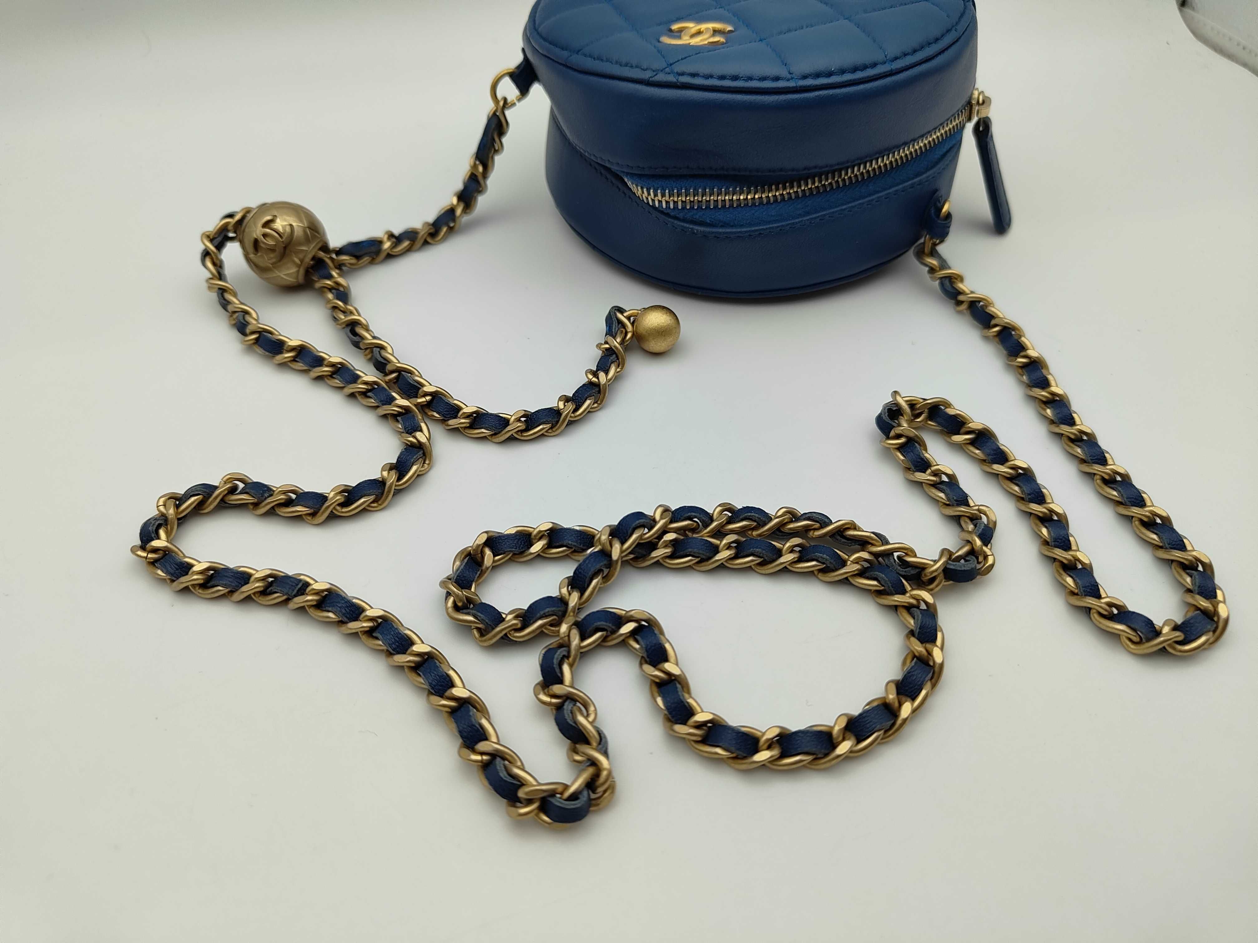 Chain Bag Shoulder Bag — view 3
