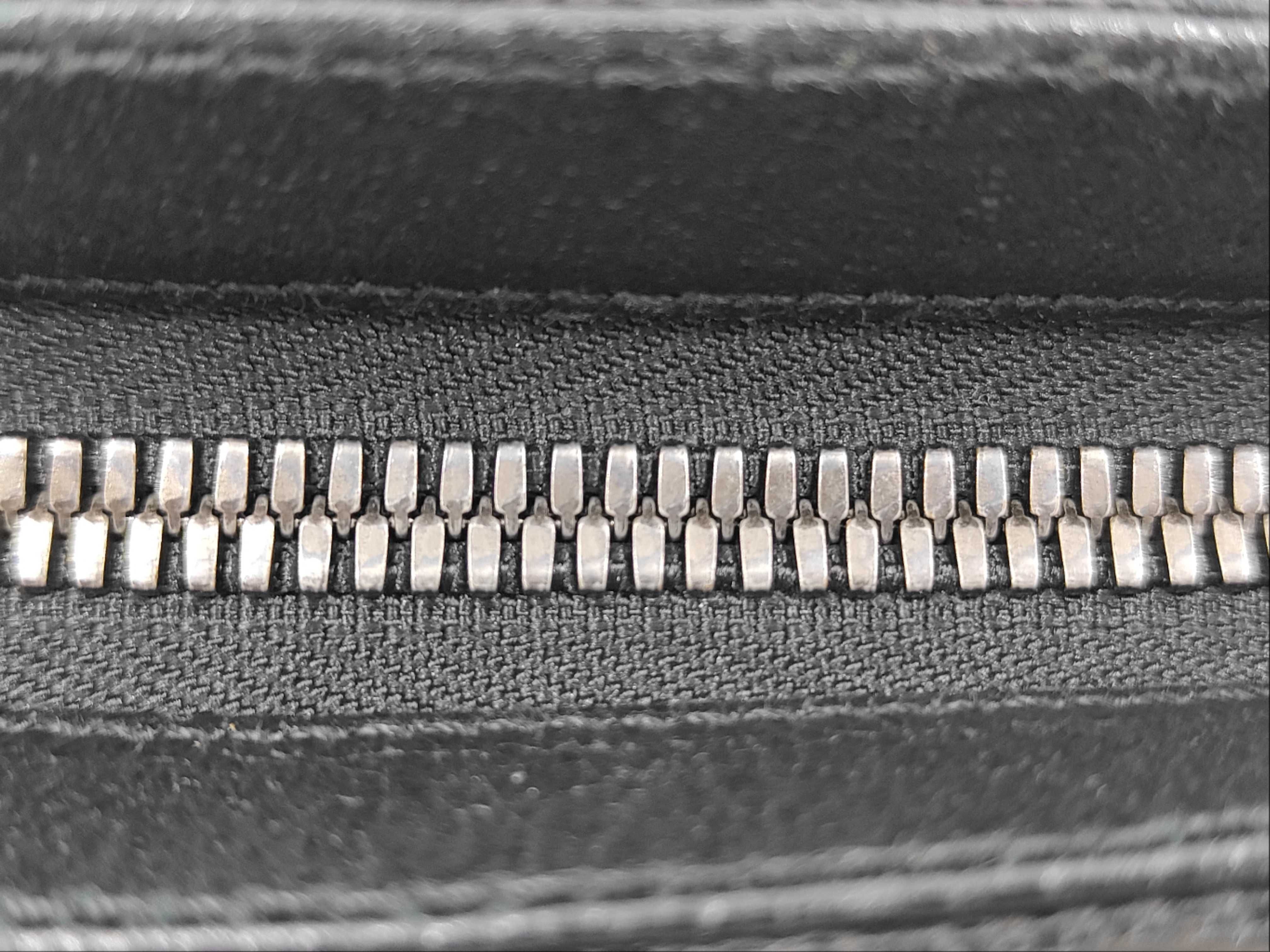 GG Canvas Shoulder Bag — view 12
