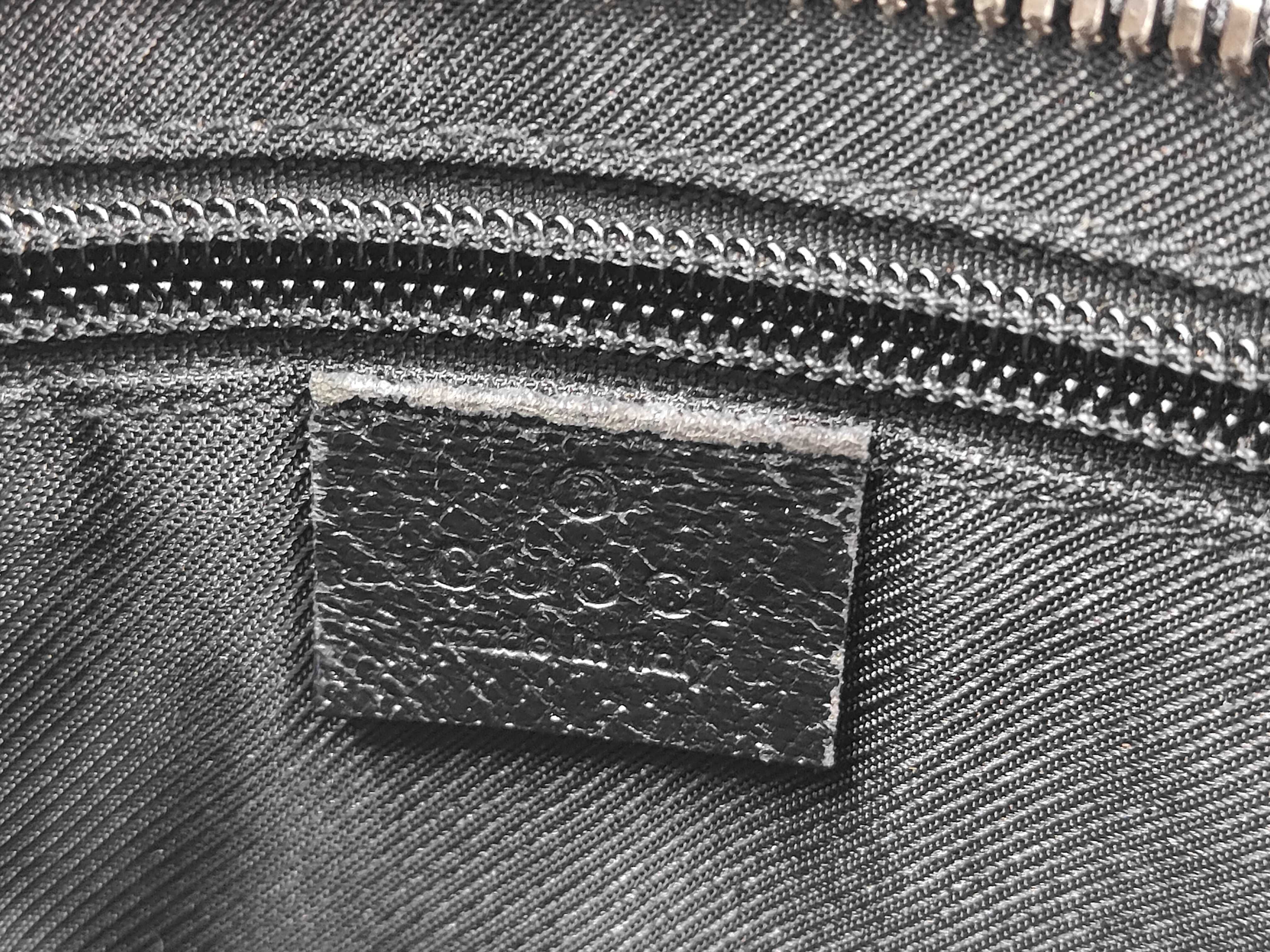 GG Canvas Shoulder Bag — view 9