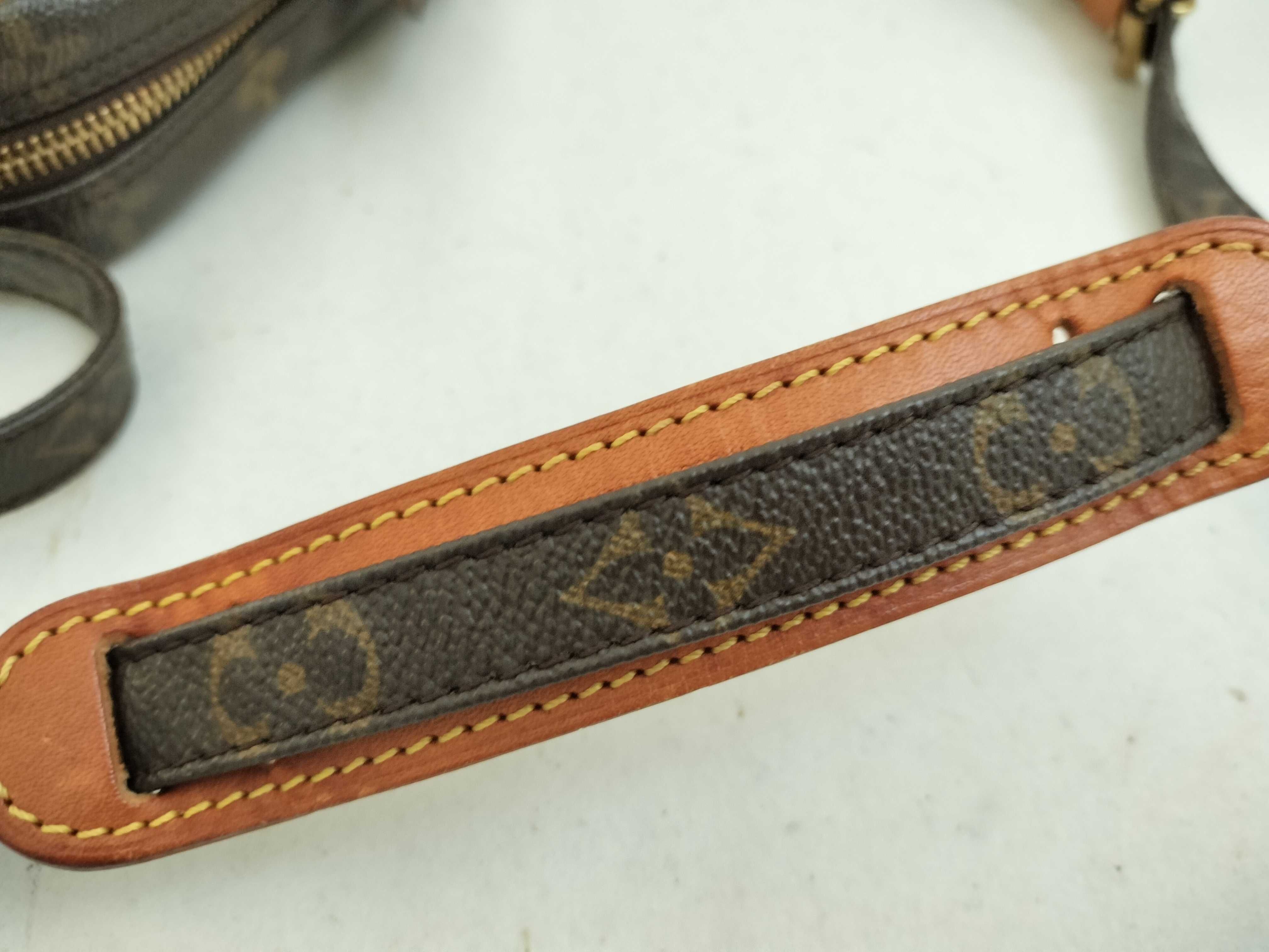 Monogram Louis Vuitton Danube Shoulder Bag (VO8785) Shoulder Bag — view 4