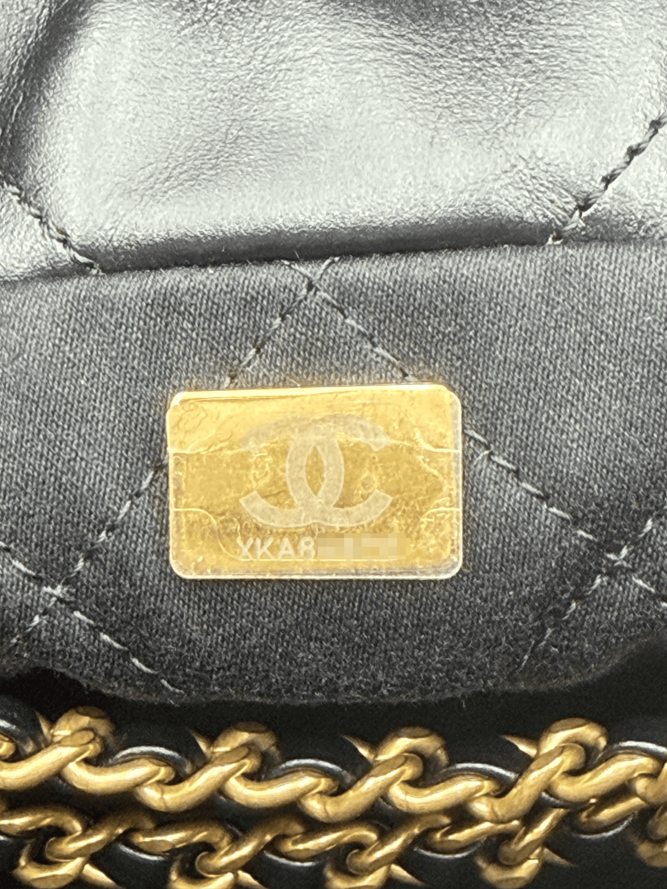 22 Mini Random Black Gold Hardware Shoulder Bag — view 12