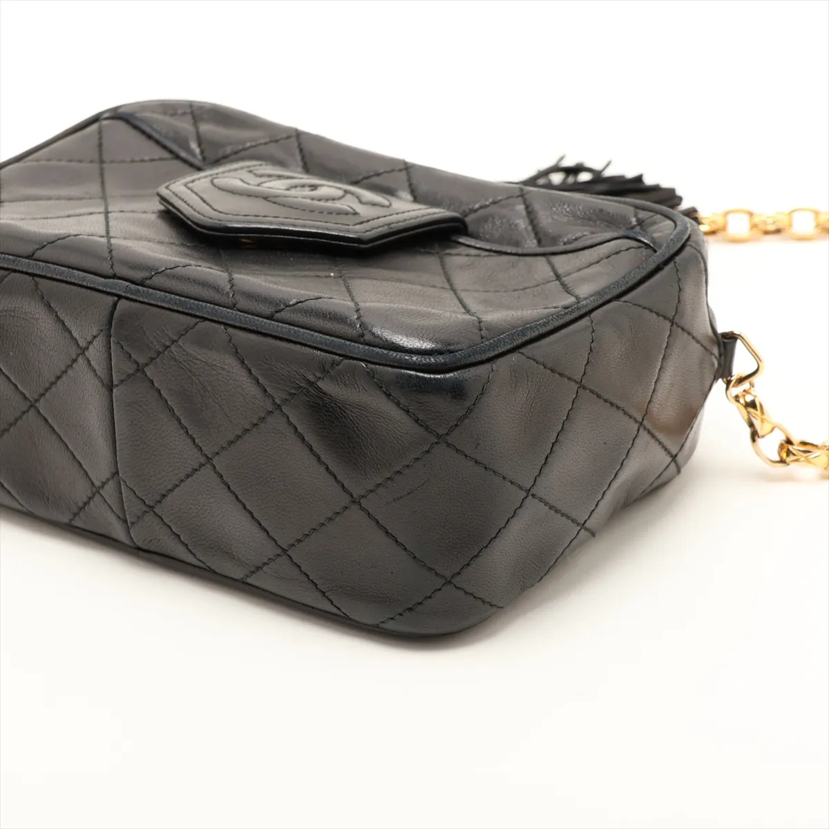 Matelassé Lambskin Chain Shoulder Bag with Fringe, Black with Gold Hardware, Item No. 1850399 — view 3