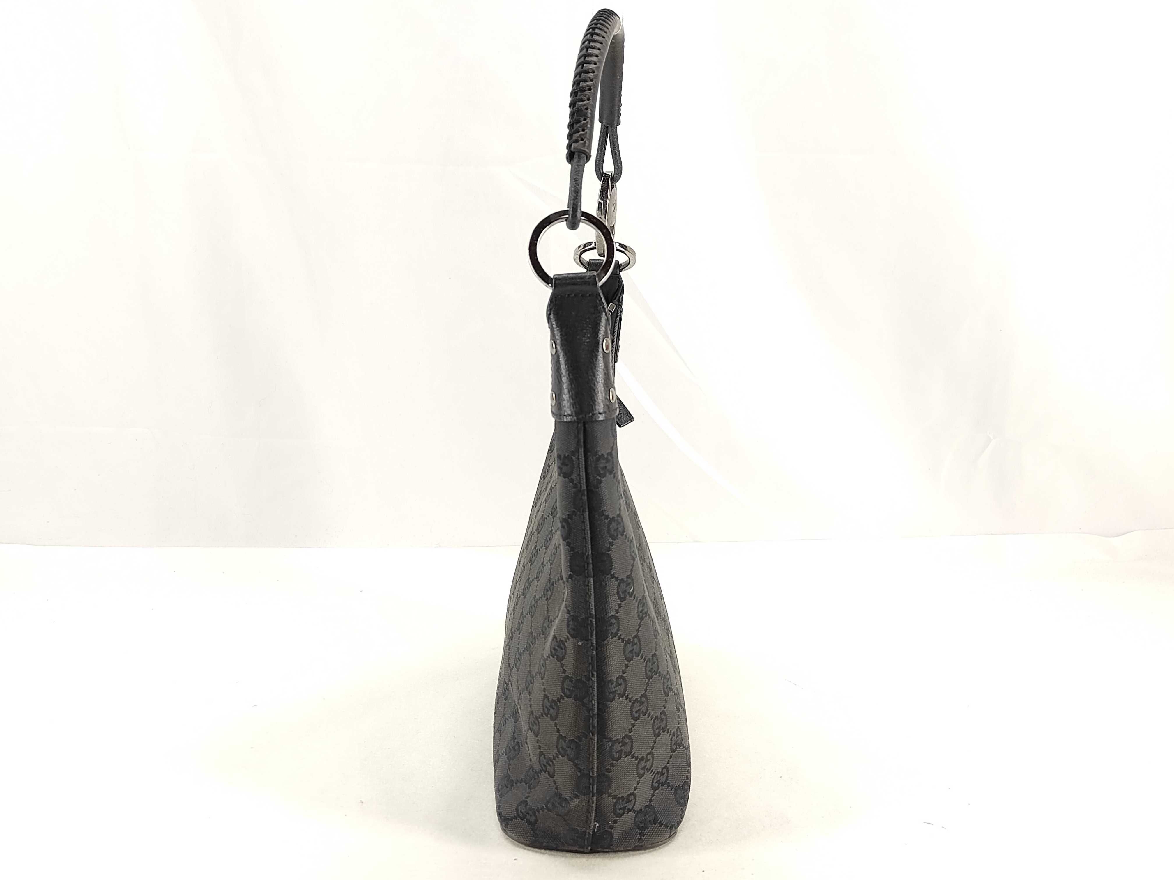 GG Canvas Black One-Shoulder Bag — view 3