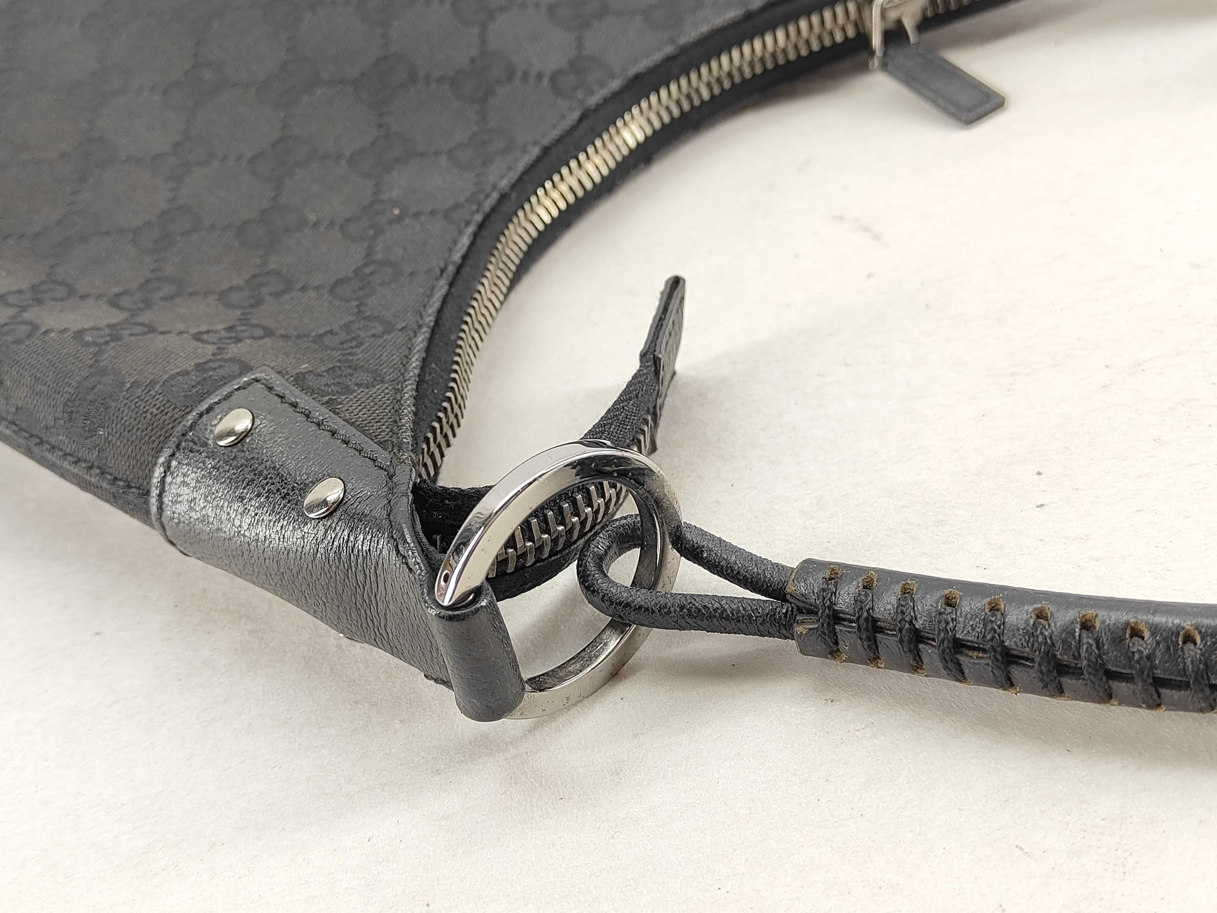 GG Canvas Black One-Shoulder Bag — view 6