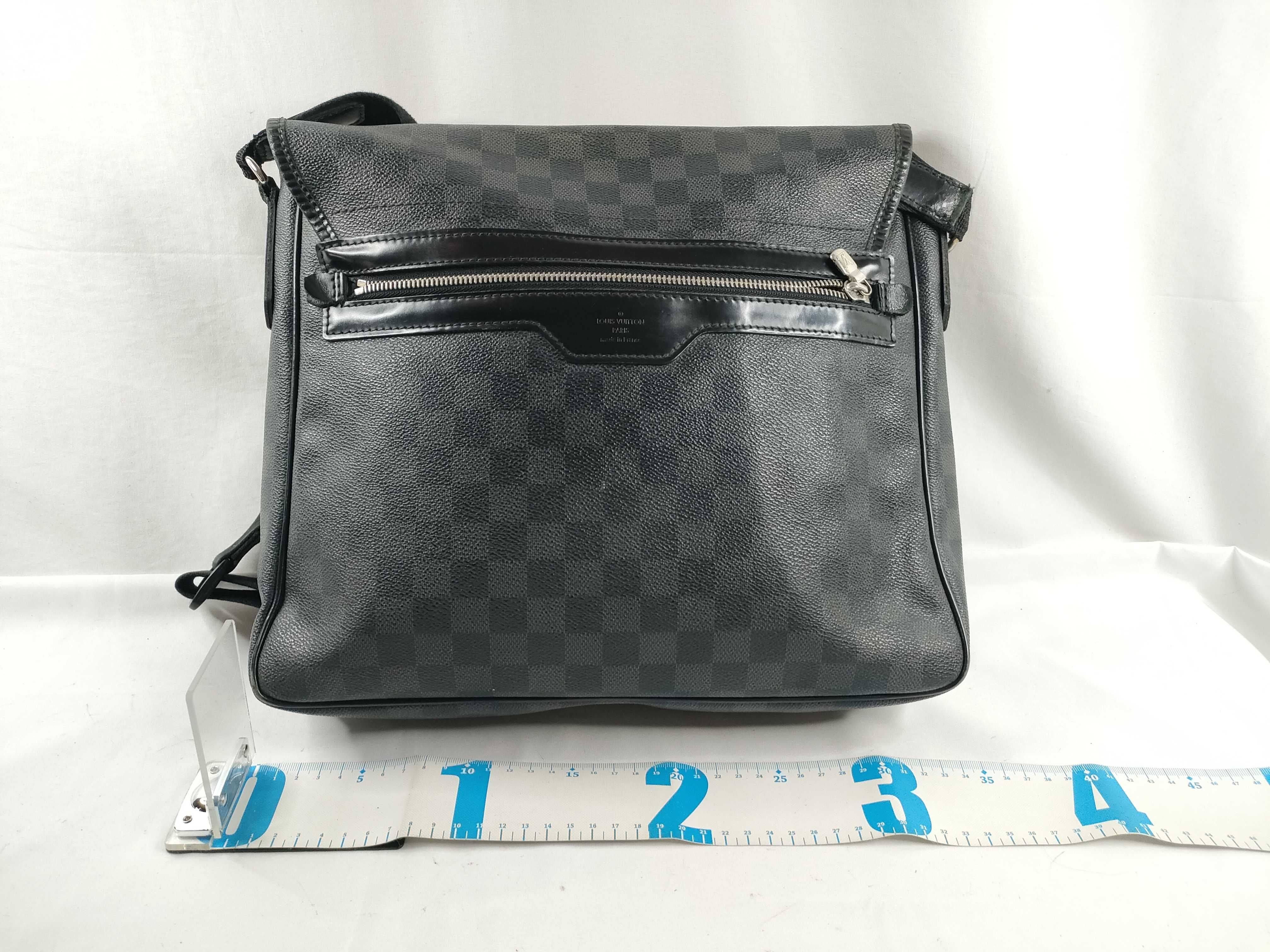 Damier Graphite ID-Damier Graphite Daniel MM N58029 SP0170 Black Shoulder Bag — view 2