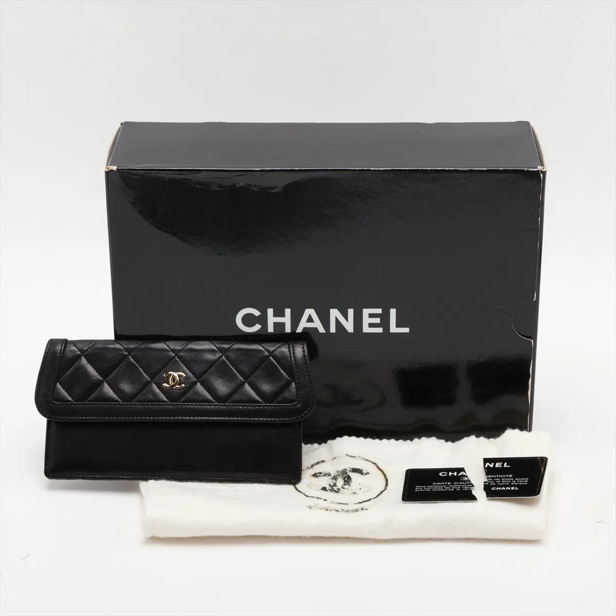 Matelassé Lambskin Single Flap Single Chain Bag, Black with Gold Hardware, Item No. 1574157 (Serial Number 1) — view 11