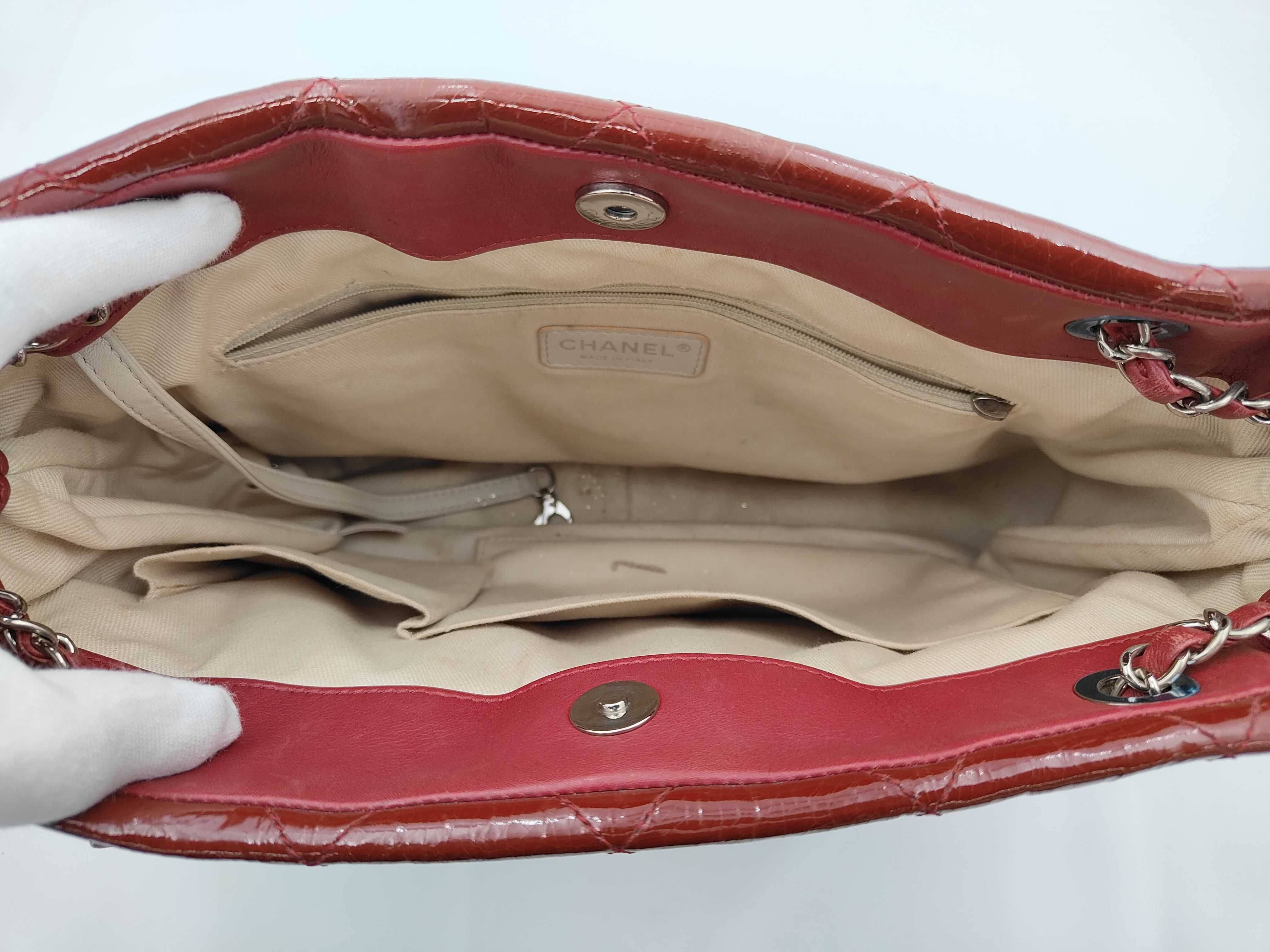 MY- Matelasse Patent Leather Chain Shoulder Bag Red Silver Metal Fitting Shoulder Bag — view 7