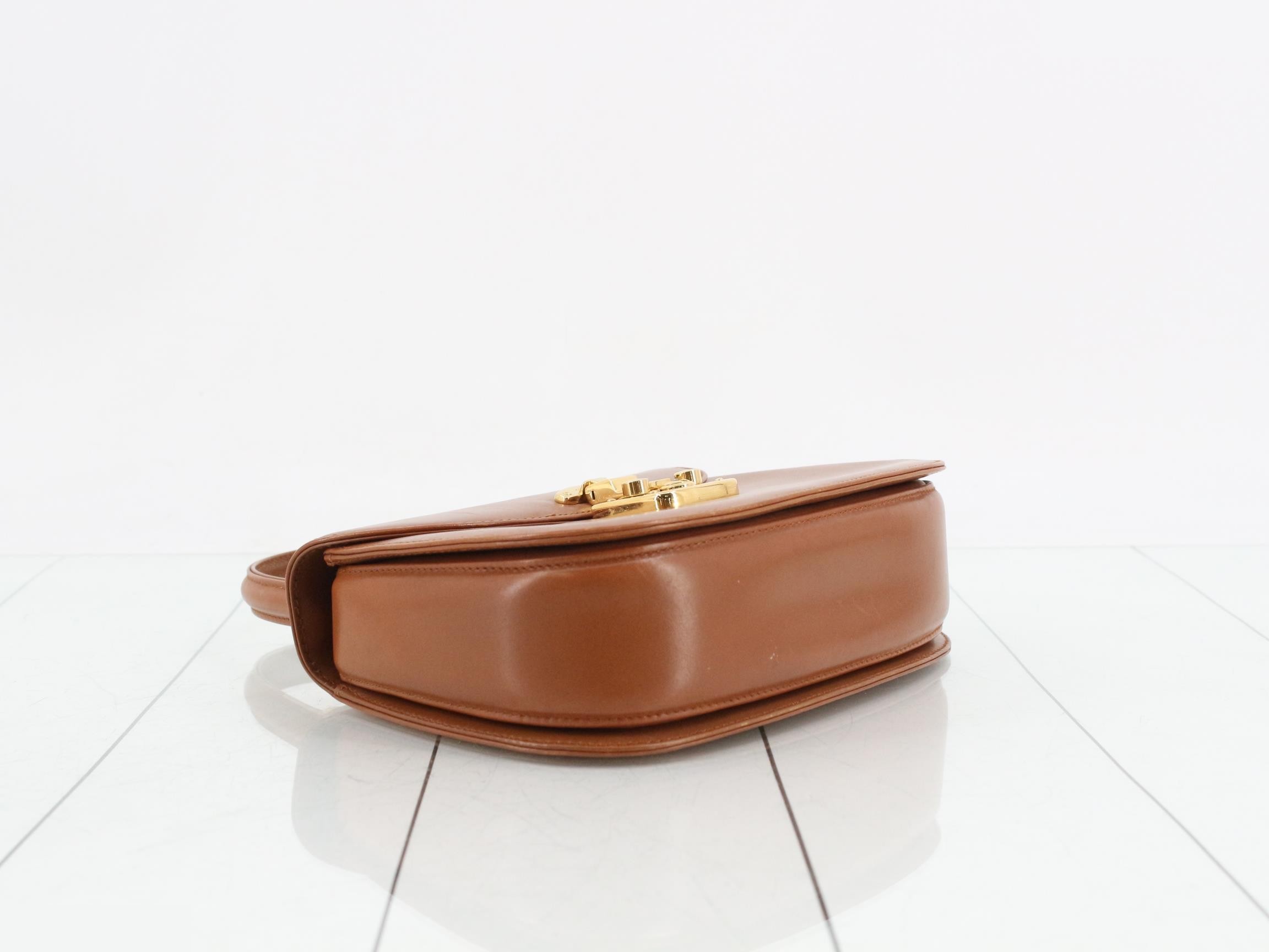 Lady Lock Leather Handbag with Mirror — view 5