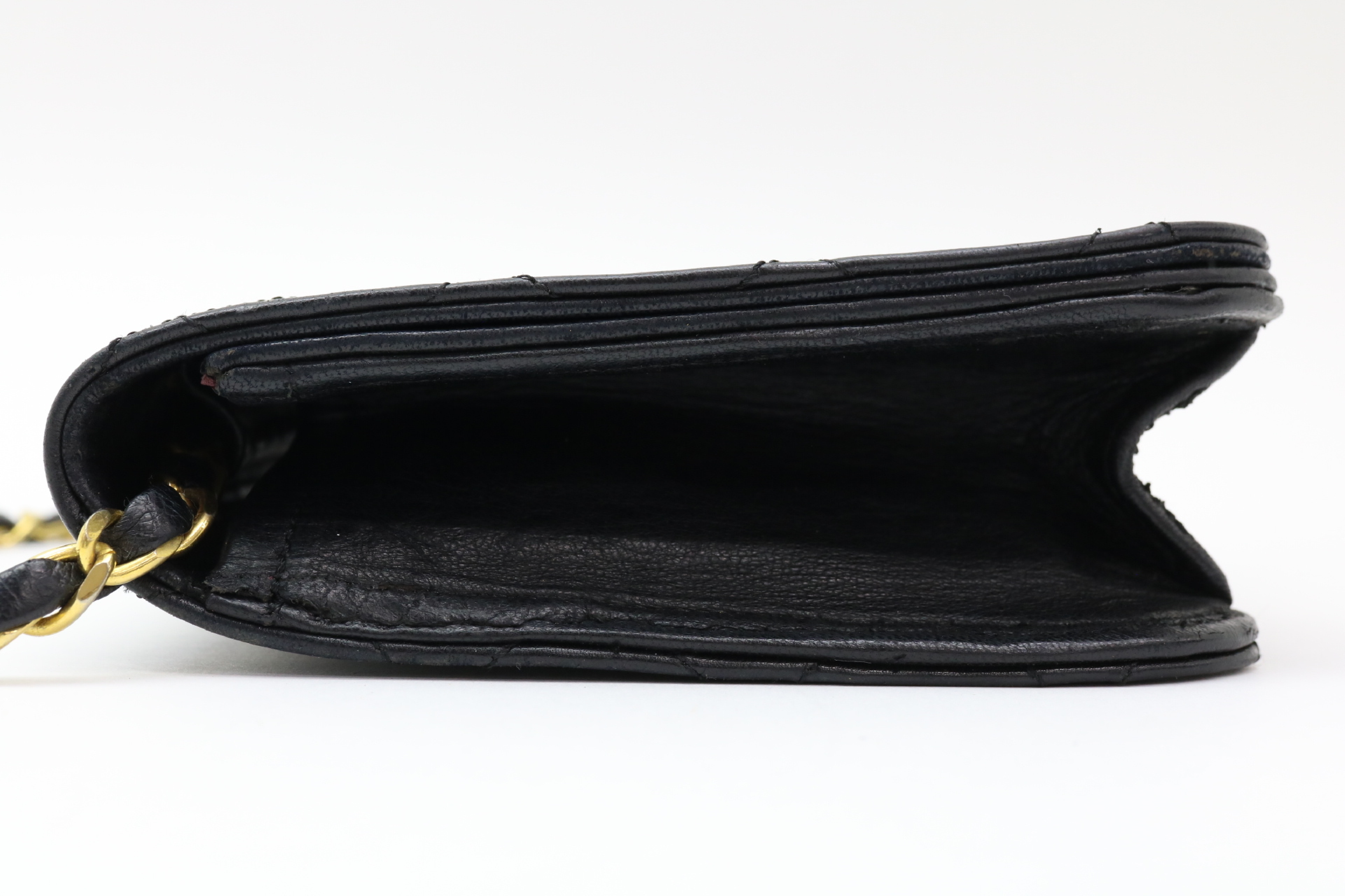 Matelassé Push-Lock Chain Shoulder Bag — view 3