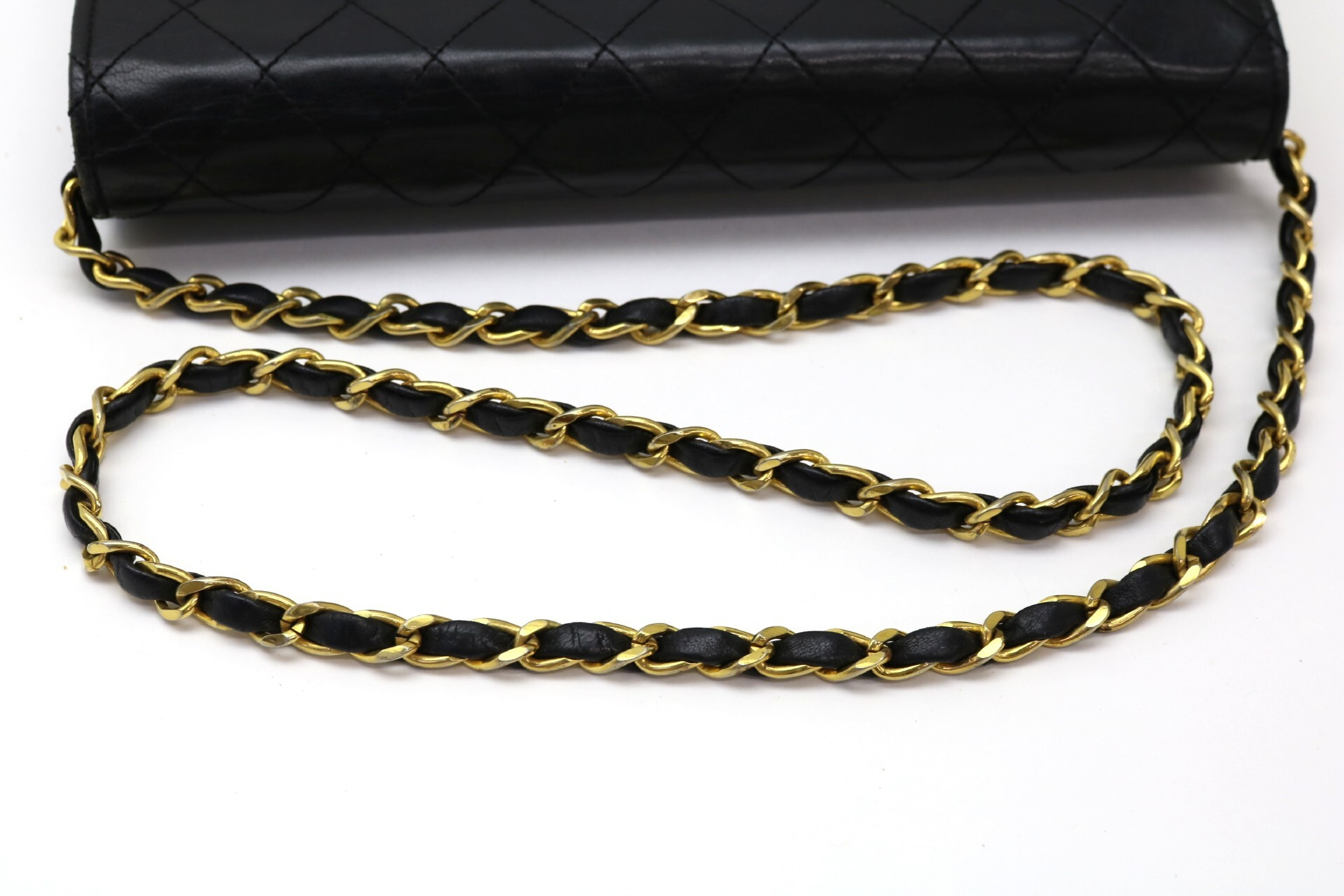 Matelassé Push-Lock Chain Shoulder Bag — view 7