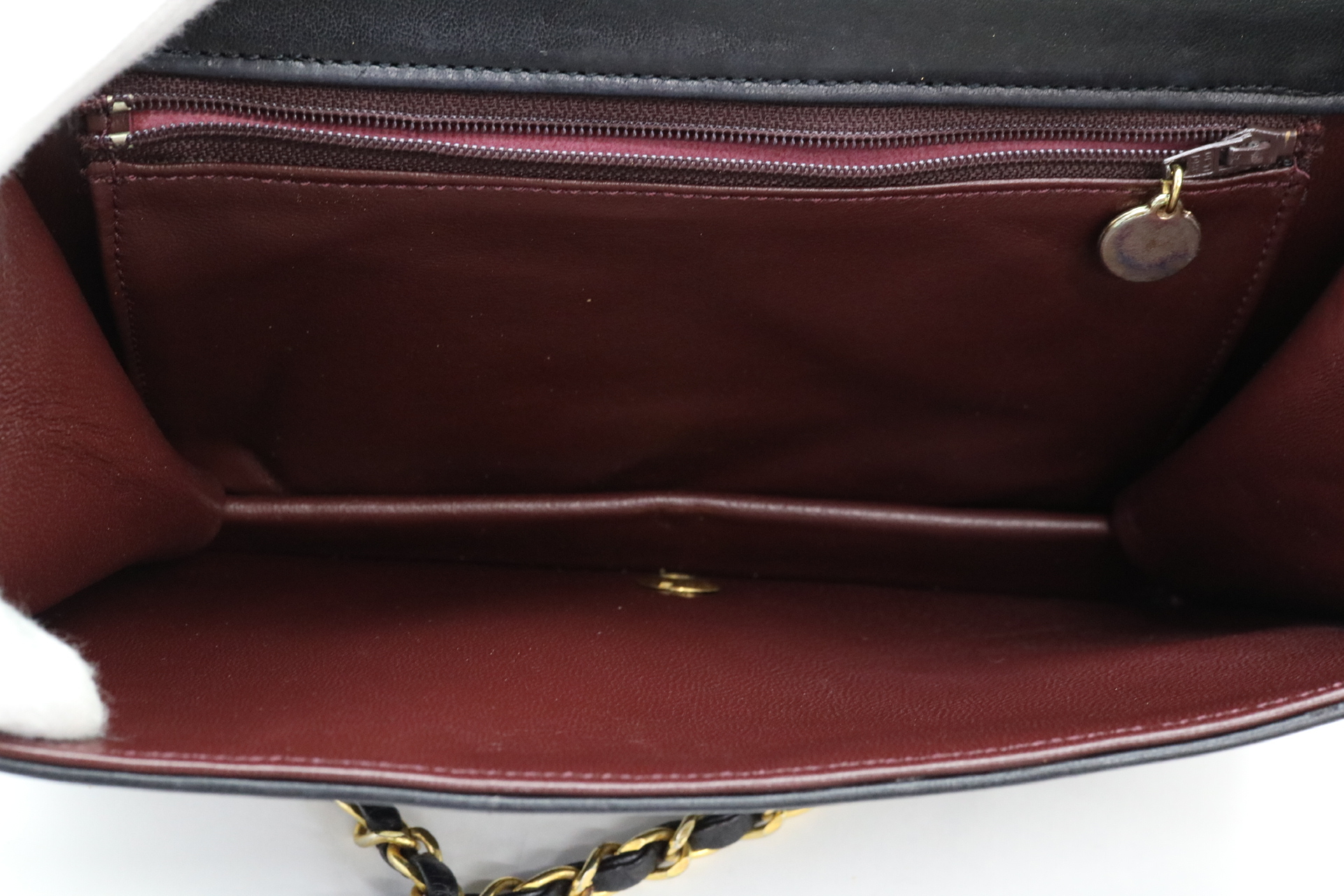 Matelassé Push-Lock Chain Shoulder Bag — view 8
