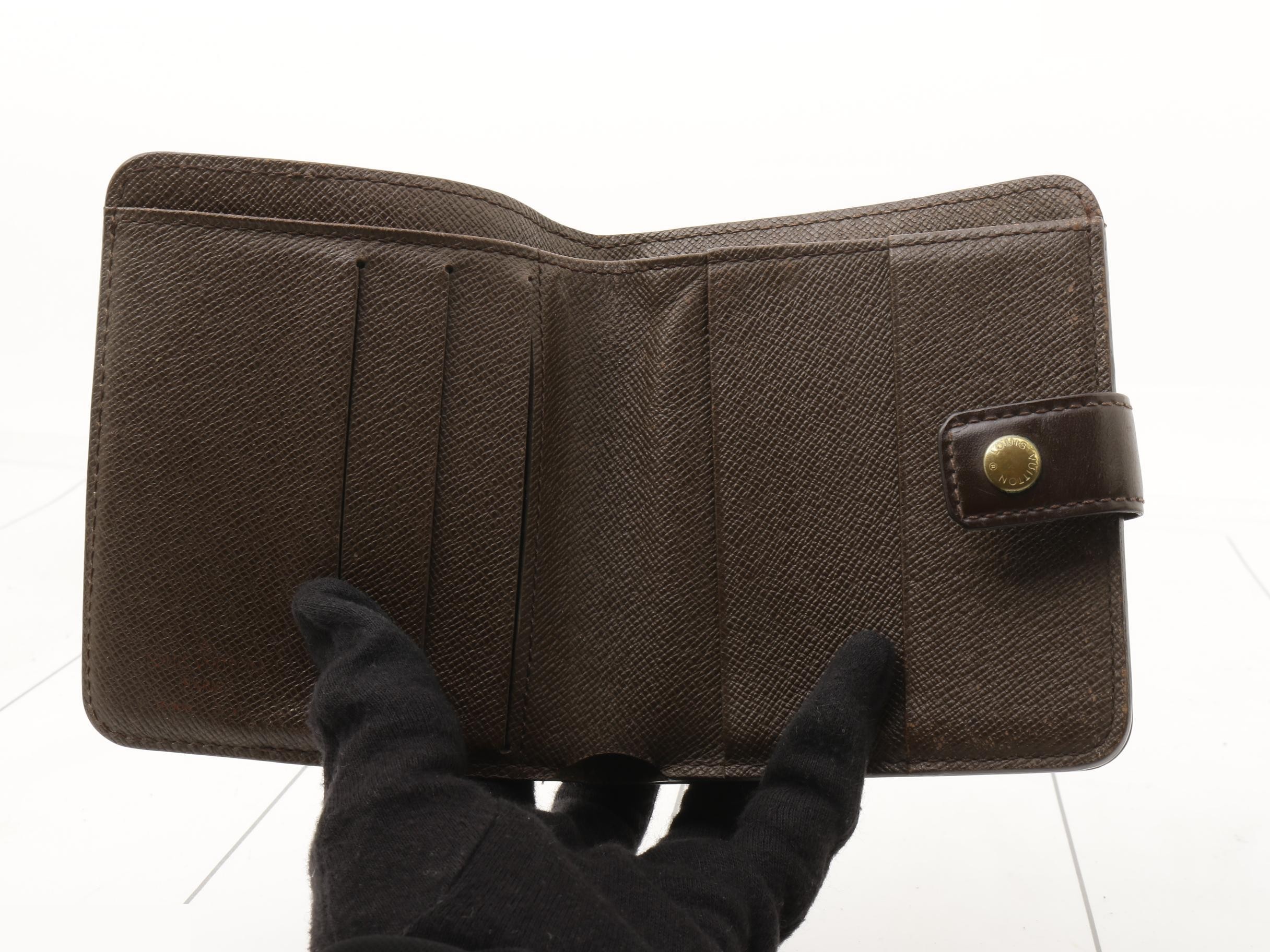wallet — view 4