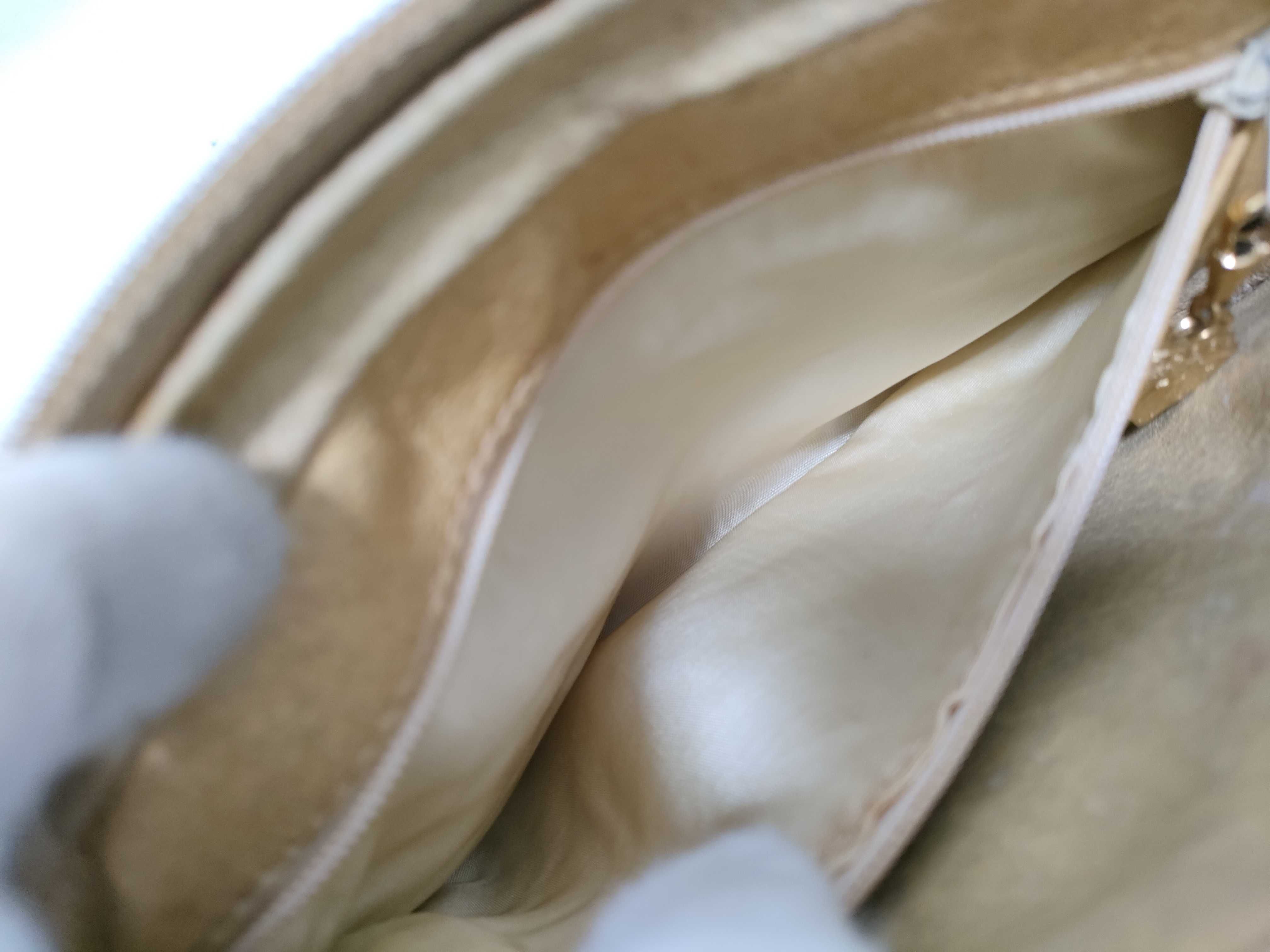 001 261 0988 Shoulder Bag — view 12
