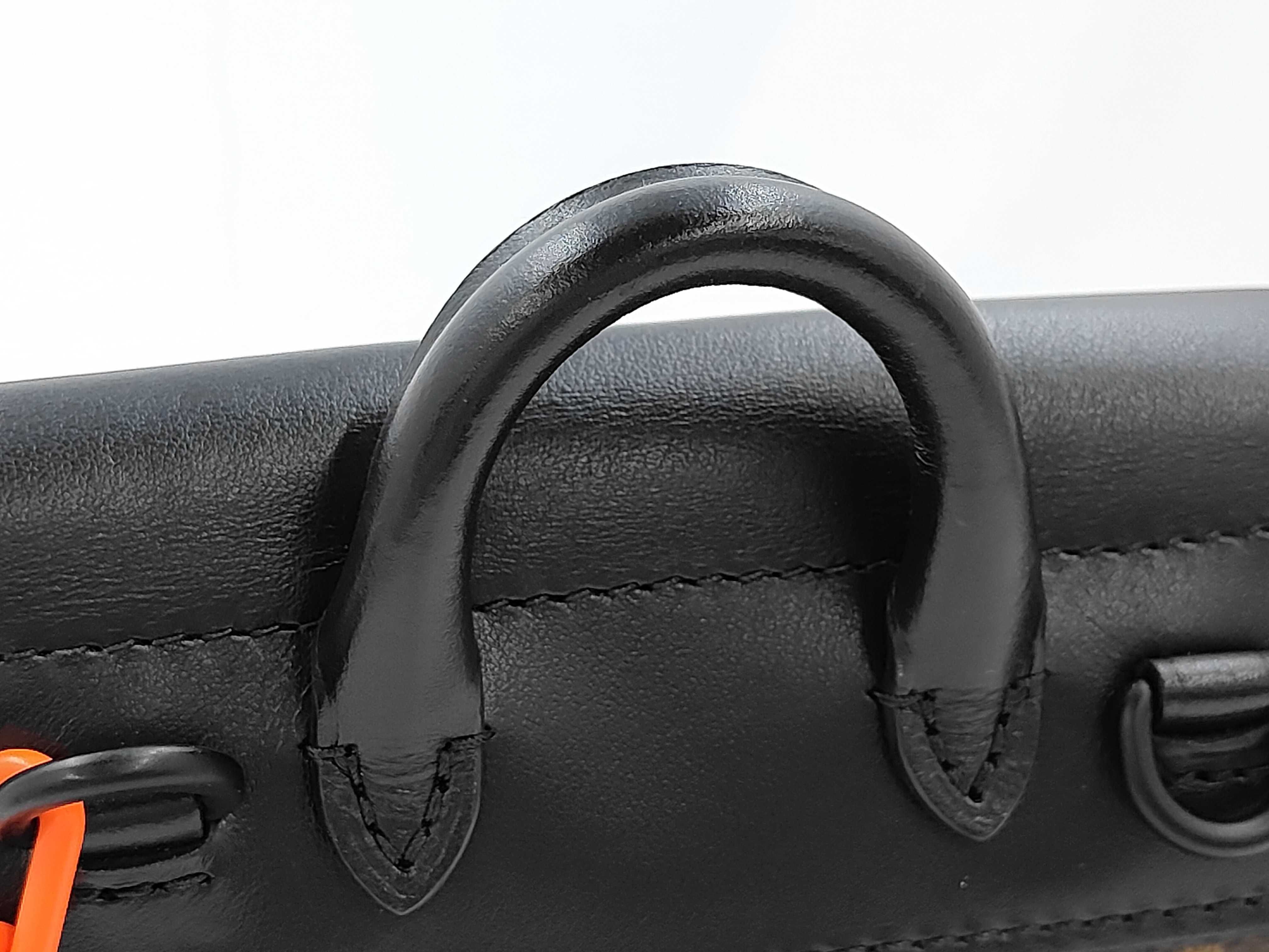 Taurillon Monogram Soft Trunk Shoulder Bag M80146 Shoulder Bag — view 3