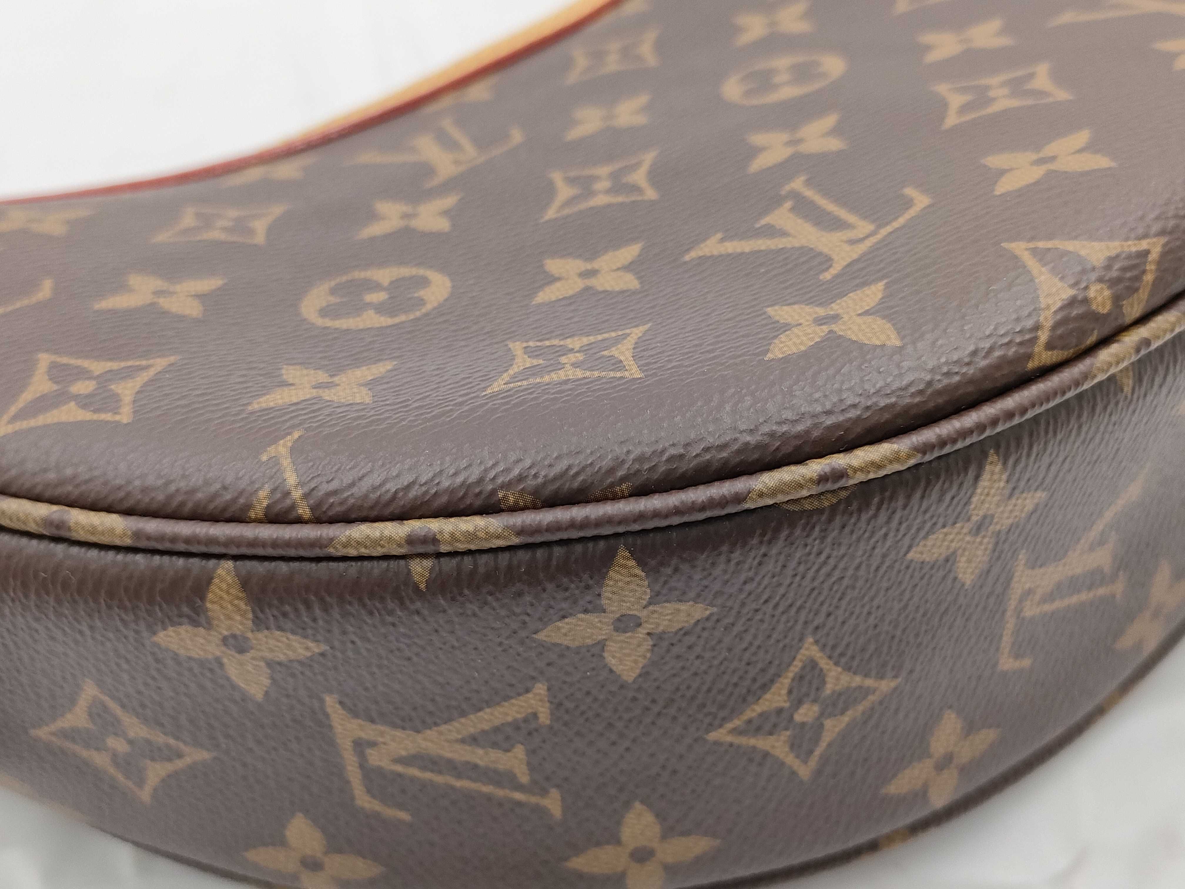 Monogram Louis Vuitton Bag Looping Monogram Shoulder Bag — view 4