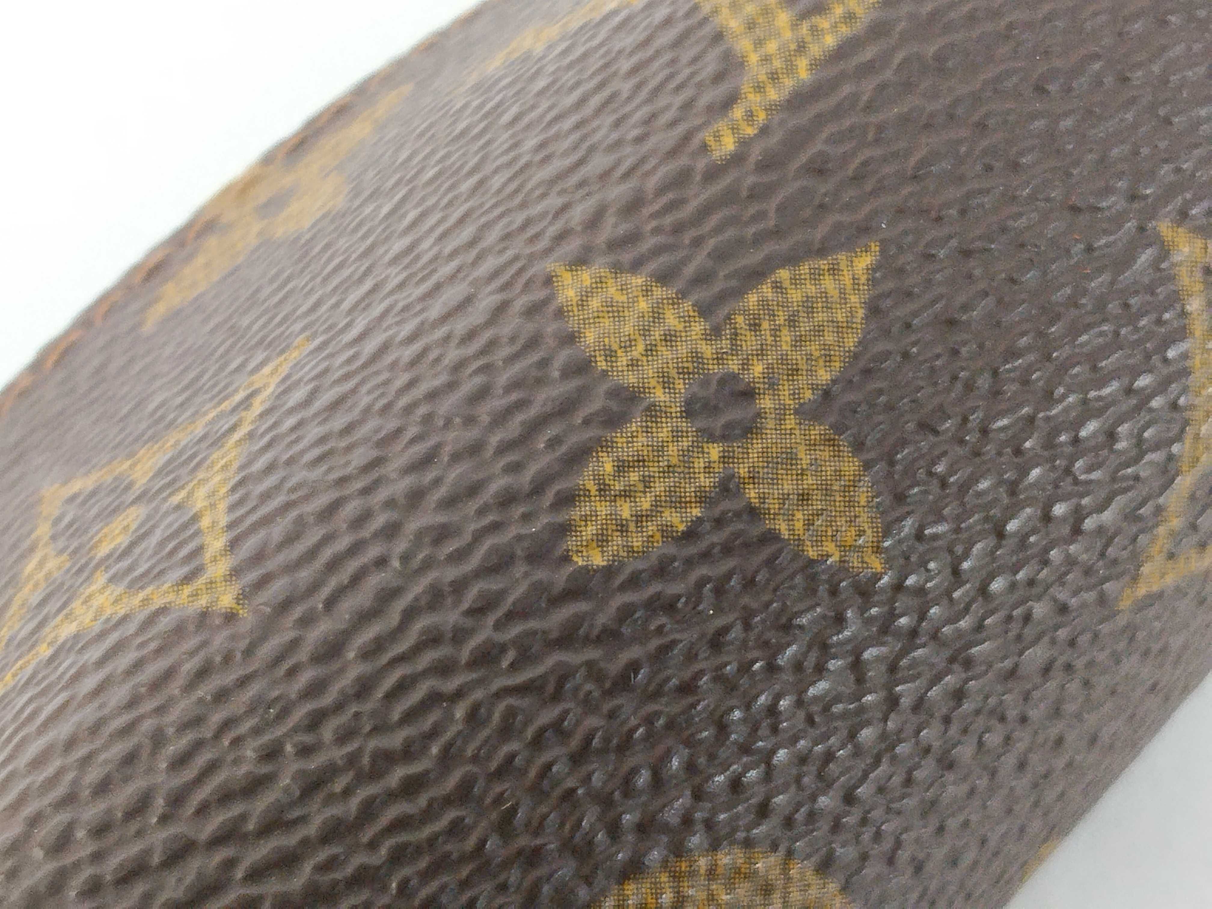 Monogram Louis Vuitton Monogram Golf Ball Pouch — view 9