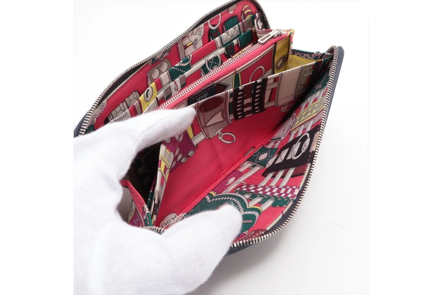 A. Stamped, manufactured in 2017, Azap Long Silk In Leather Long Wallet — view 6