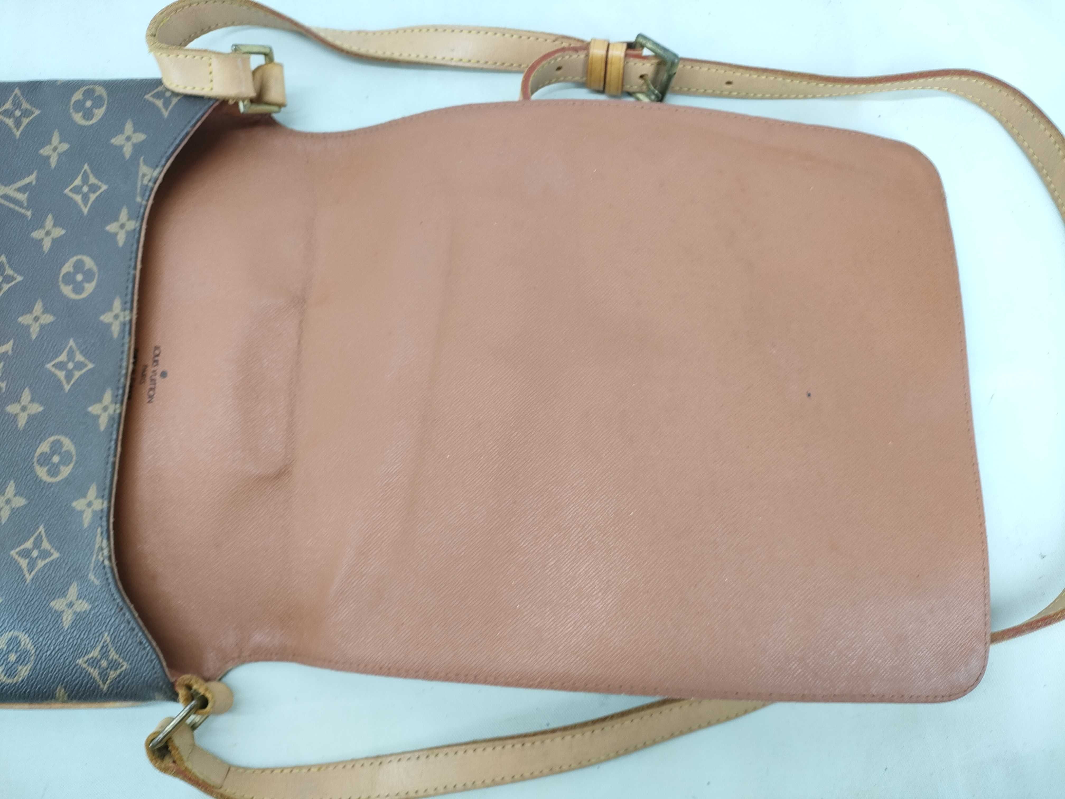 Monogram Louis Vuitton Musette Shoulder Bag — view 9