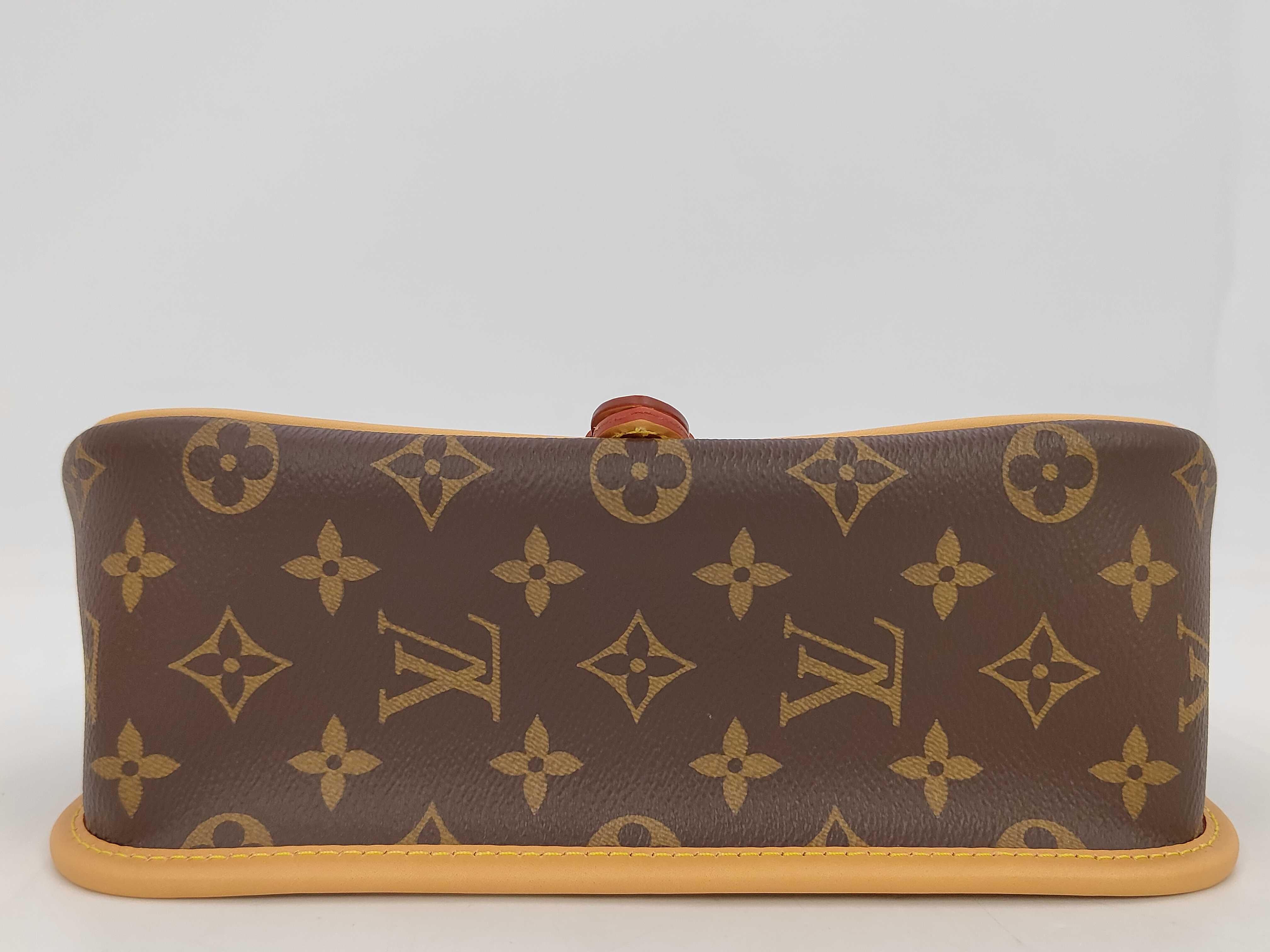 M45985 Diane Monogram Shoulder Bag — view 4