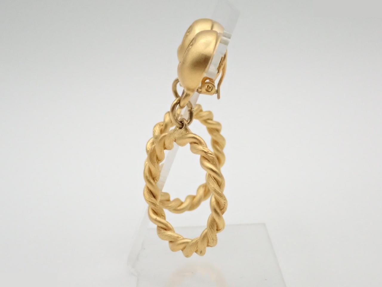 Other lines: Precious metals and earrings — view 3