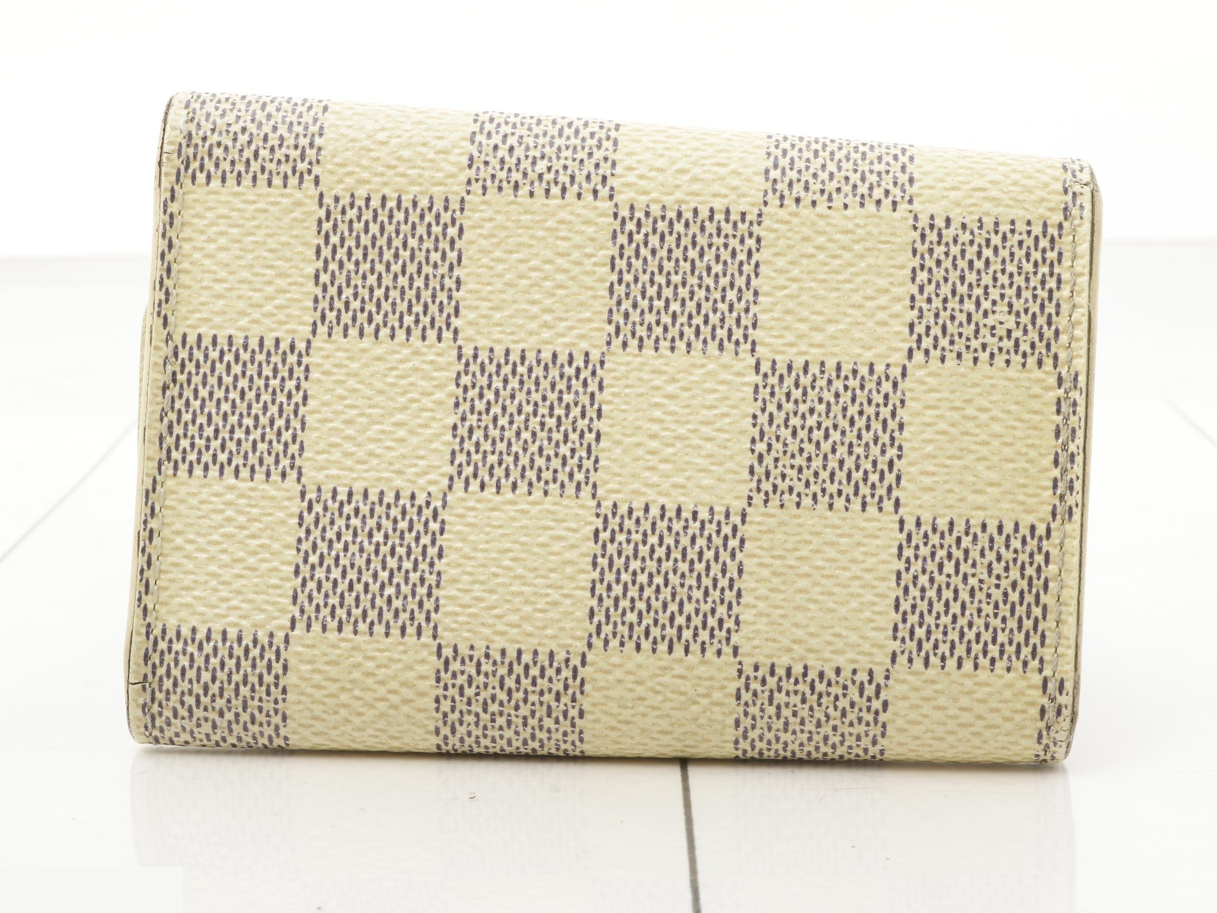 Multicles 6 — view 2