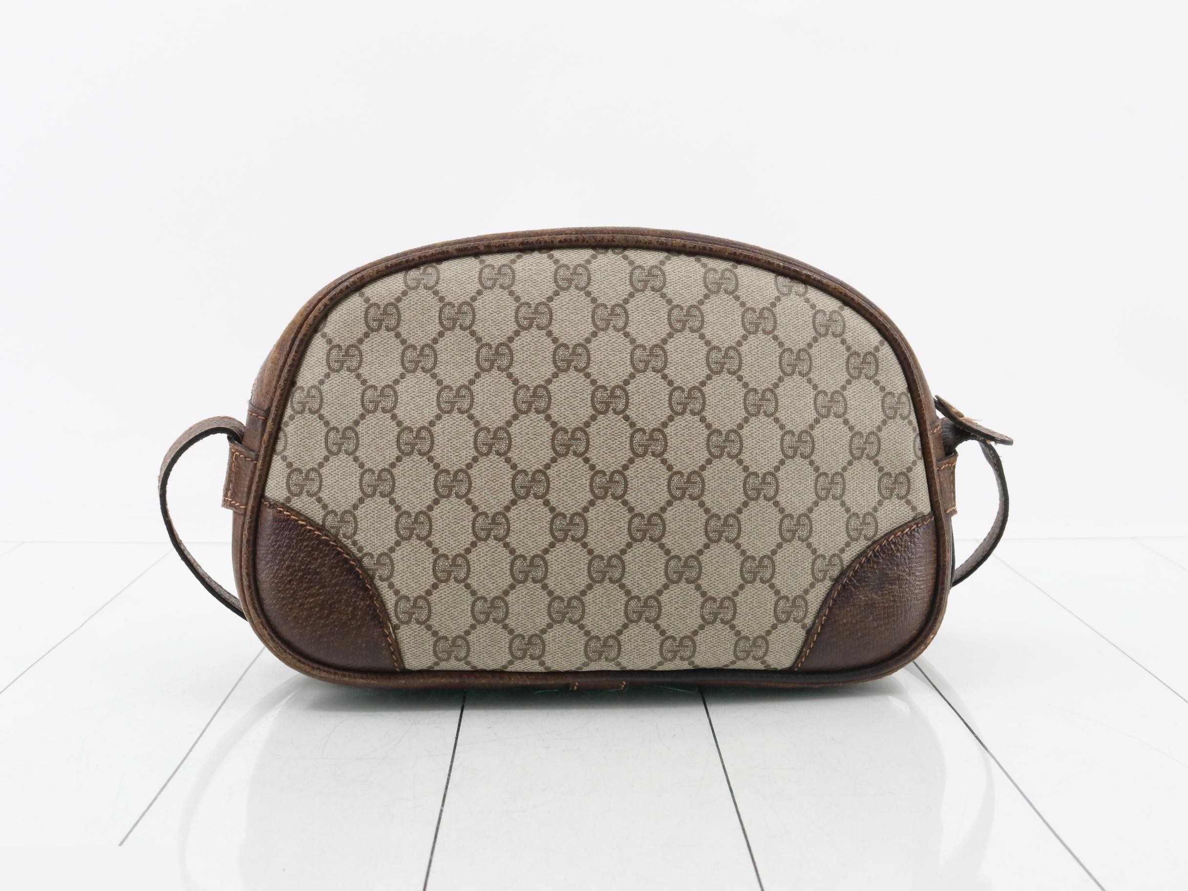 GG Supreme Shoulder Bag — view 2