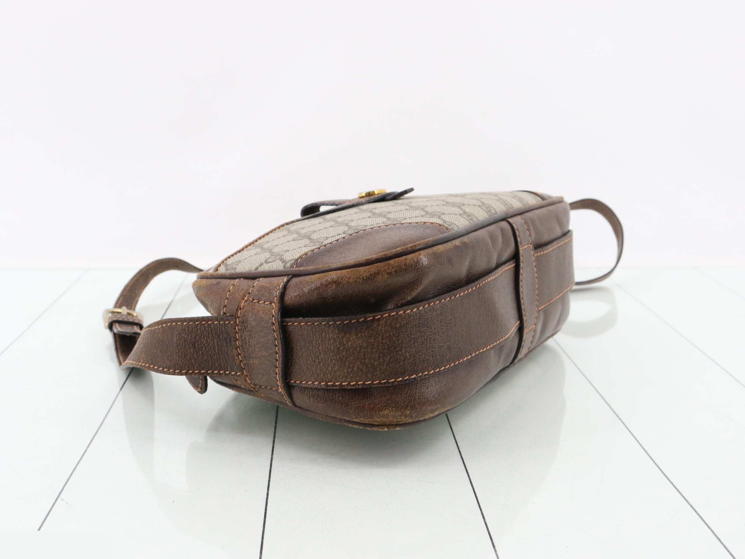 GG Supreme Shoulder Bag — view 5