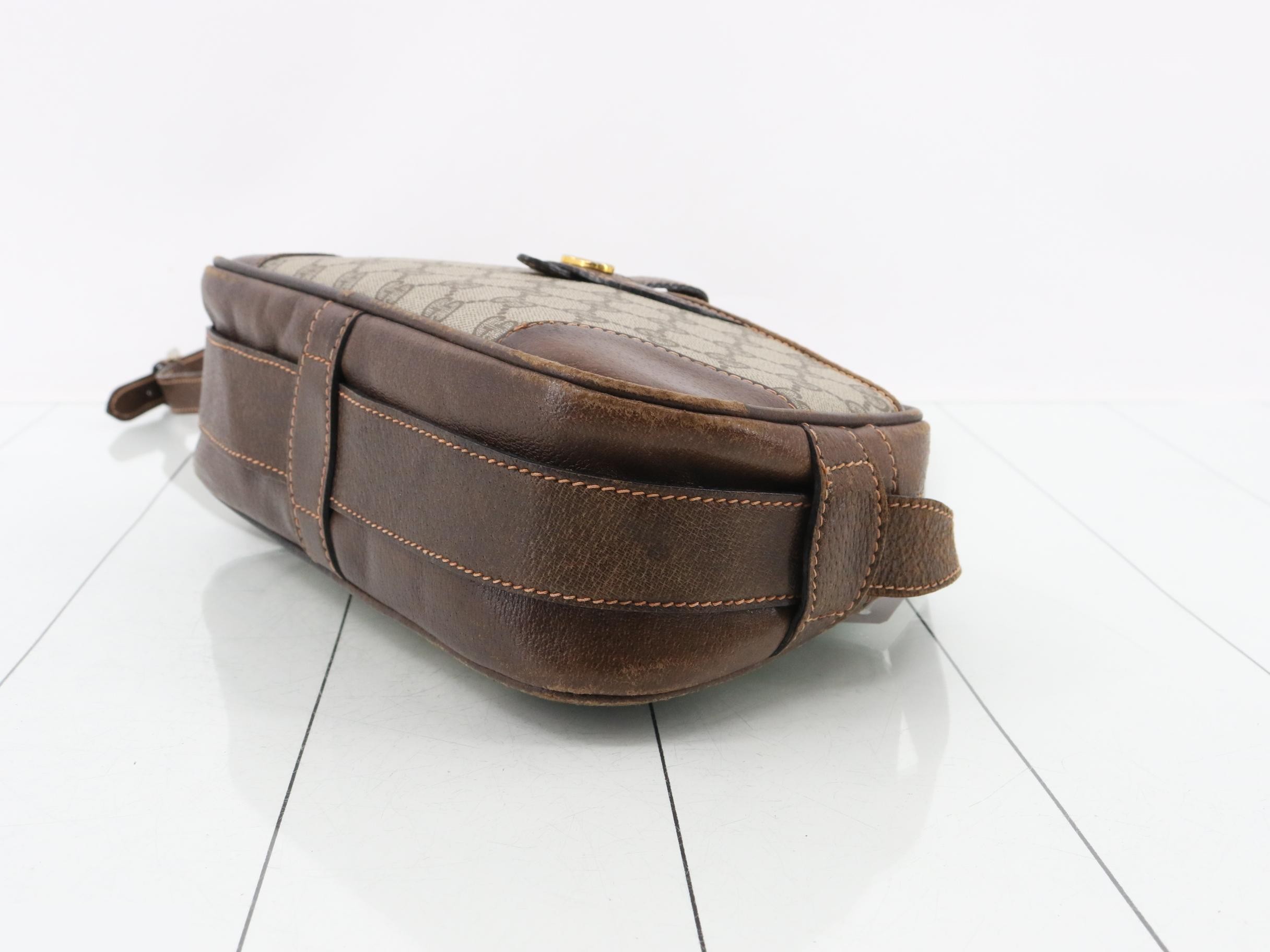 GG Supreme Shoulder Bag — view 6