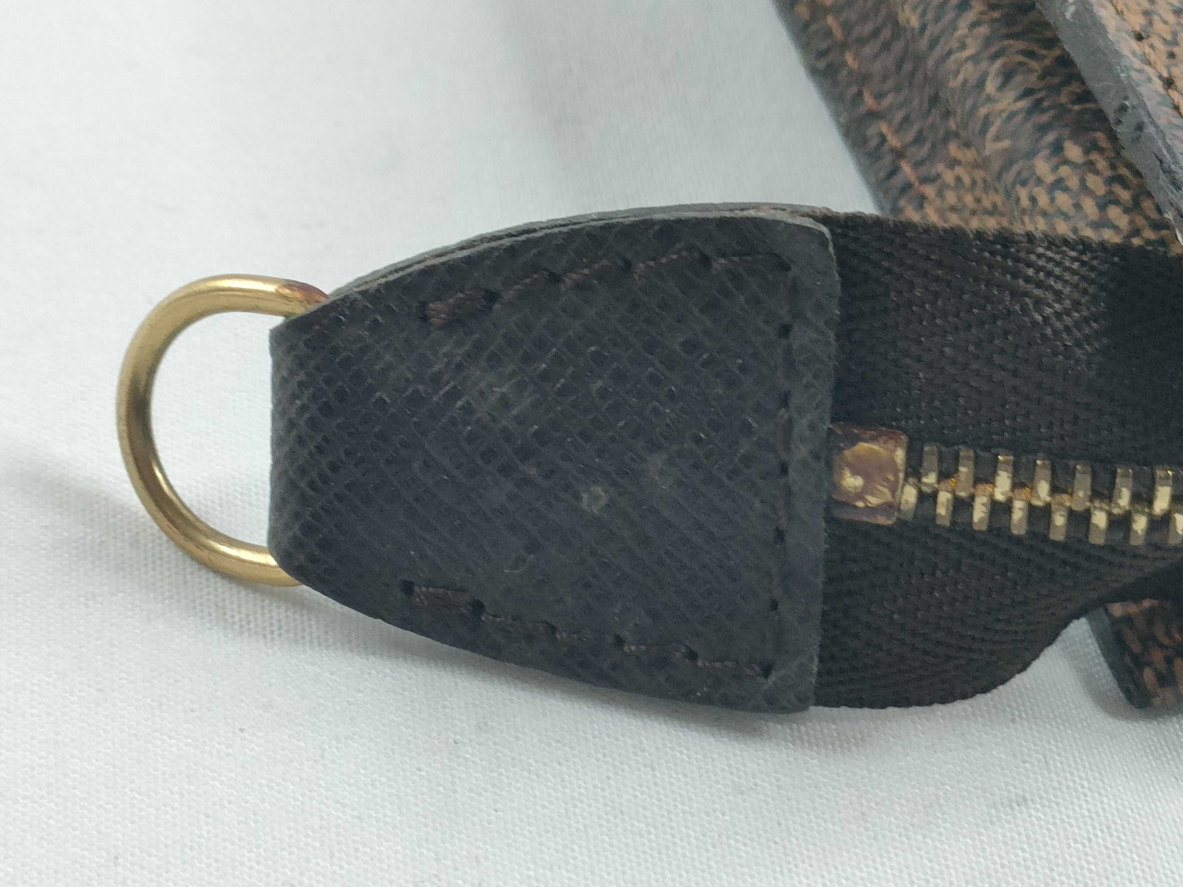Damier LV Damier Pouch AR0948 Pouch — view 6