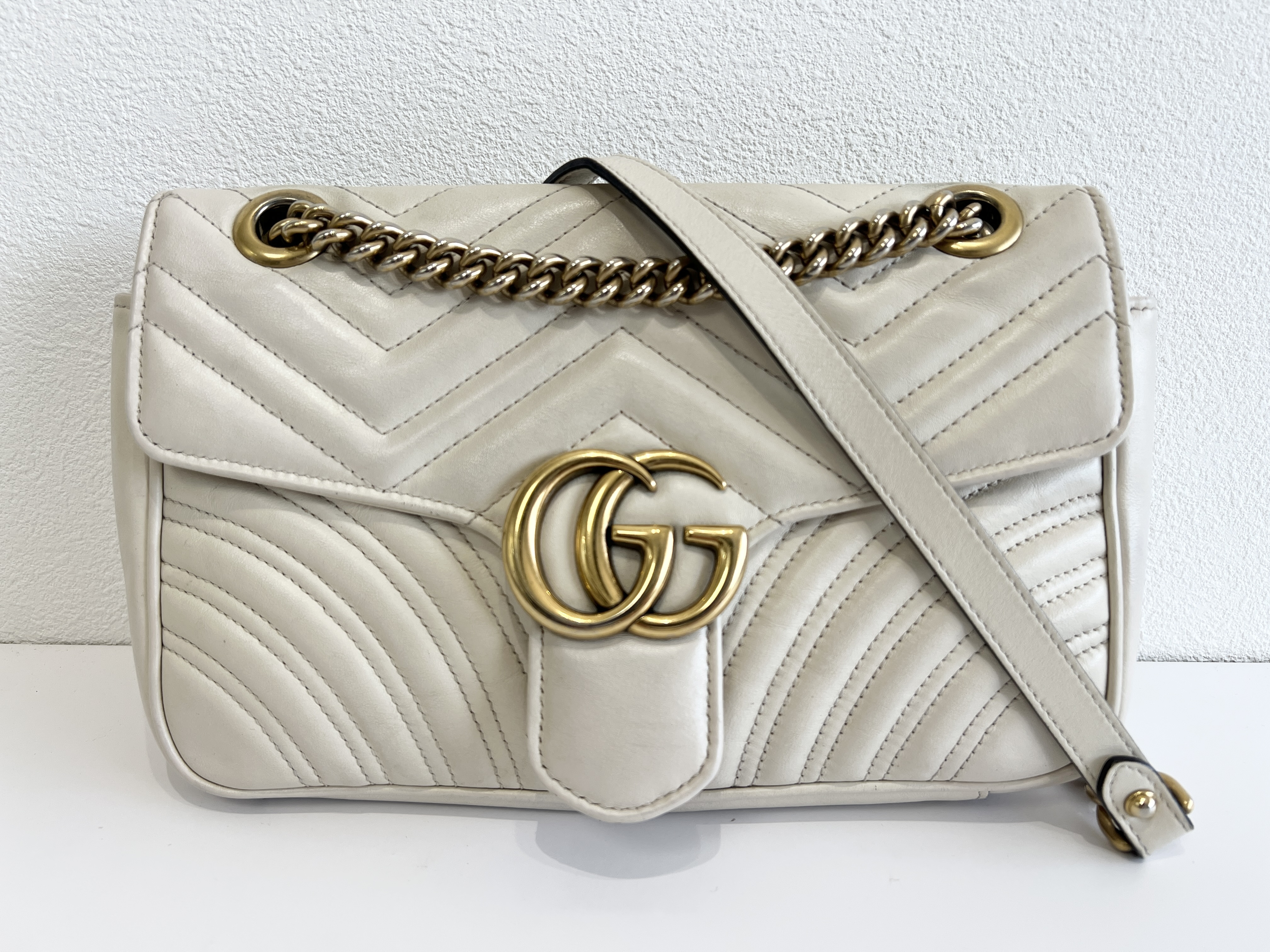Marmont Quilted Leather Chain Shoulder Bag