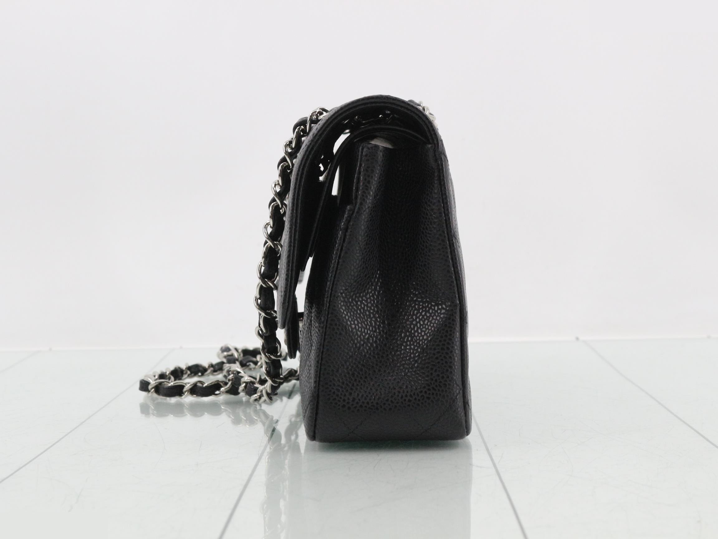 Matelassé 25 Classic Double Chain Shoulder Bag, Double Flap, Caviar Leather, Series 13 — view 3