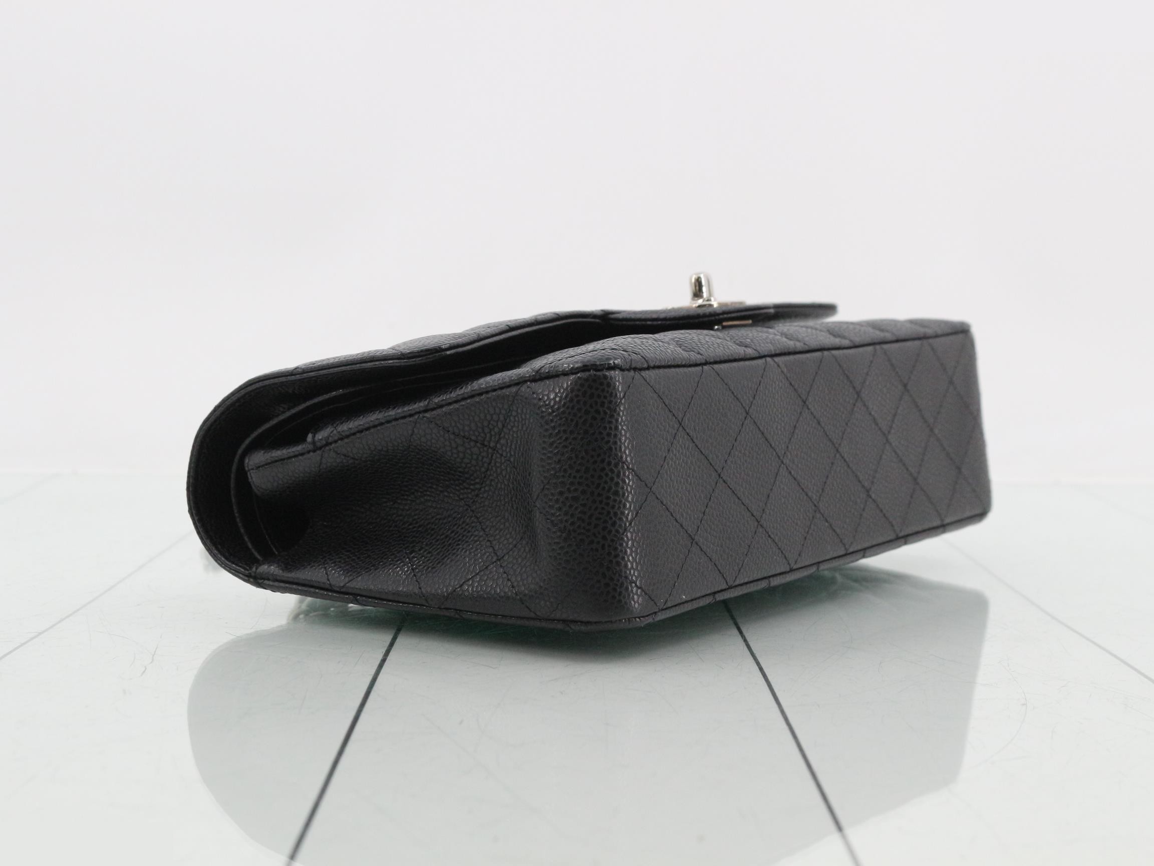 Matelassé 25 Classic Double Chain Shoulder Bag, Double Flap, Caviar Leather, Series 13 — view 5
