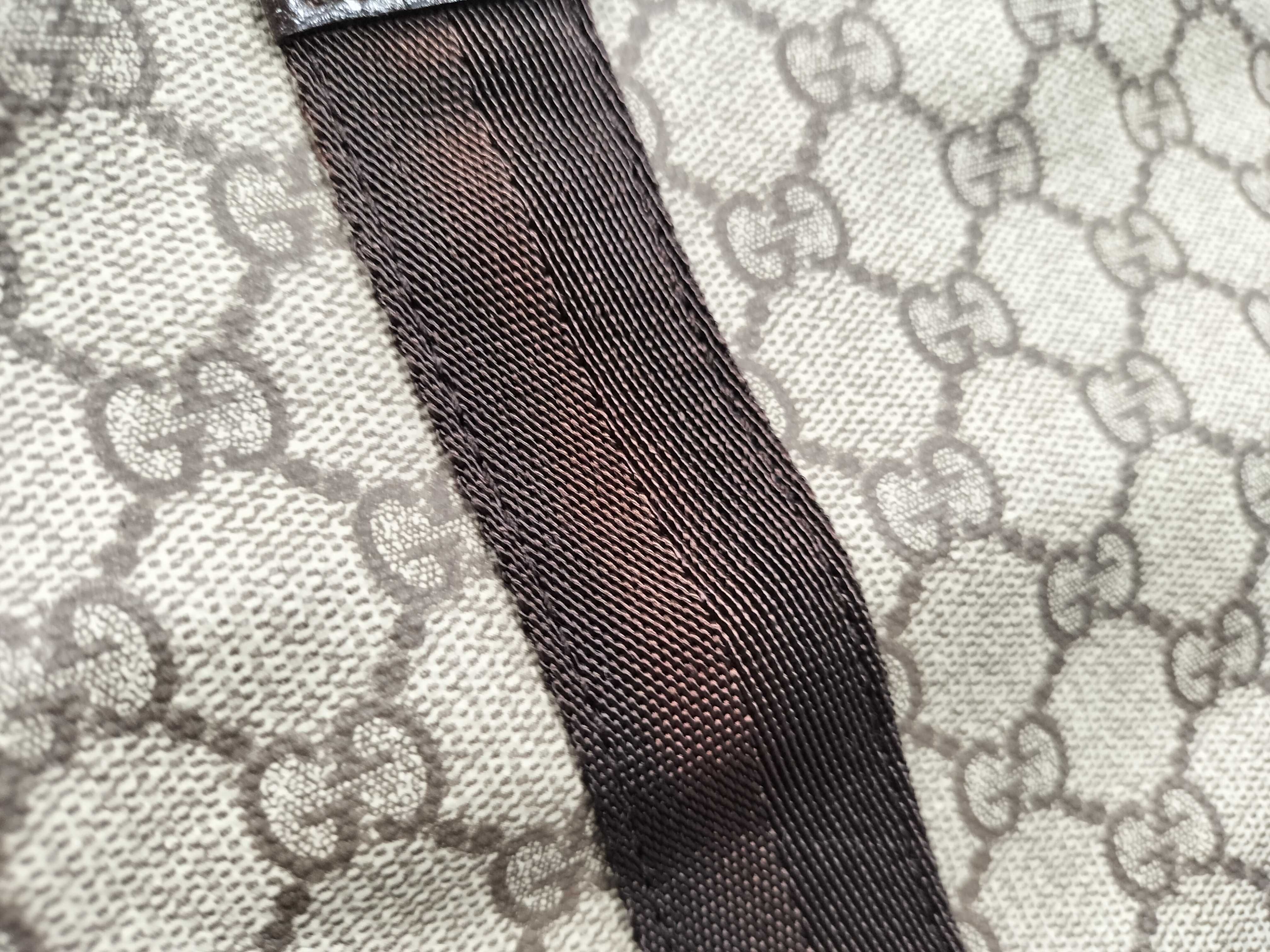 GG Supreme Gucci Tote Bag — view 13
