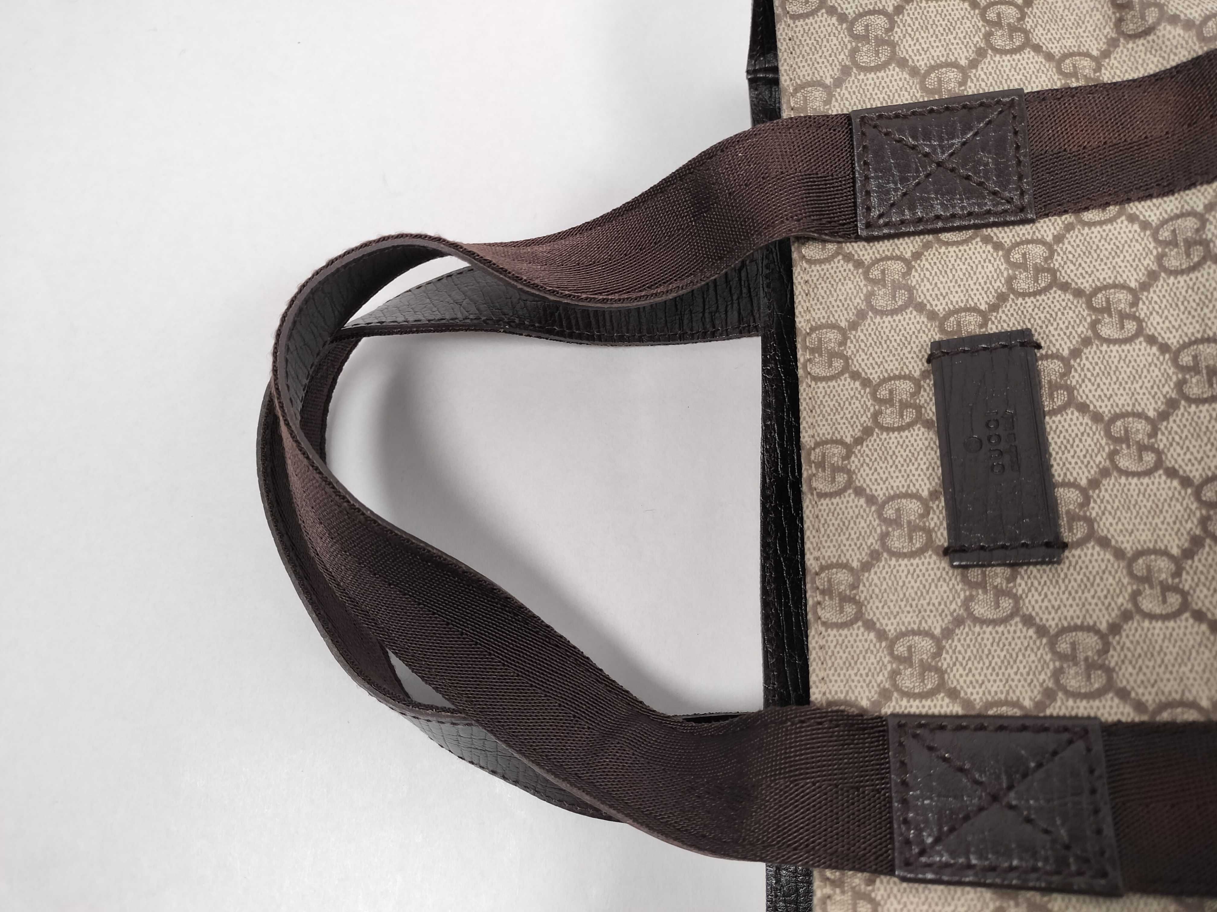 GG Supreme Gucci Tote Bag — view 3