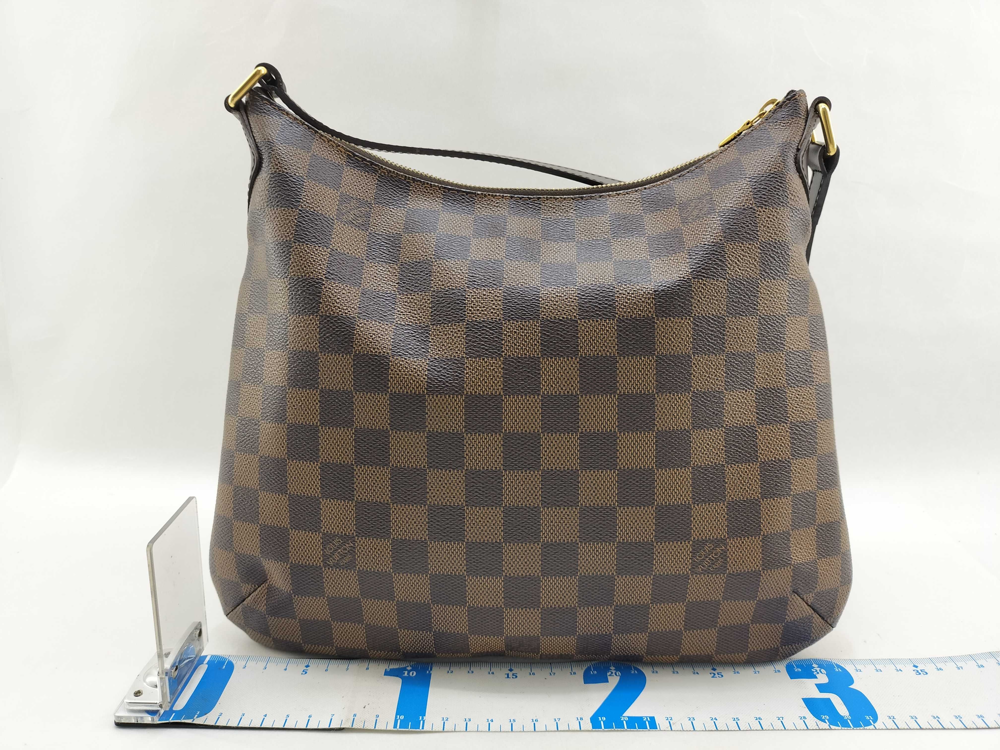 Damier Bloomsbury PM Shoulder Bag — view 2