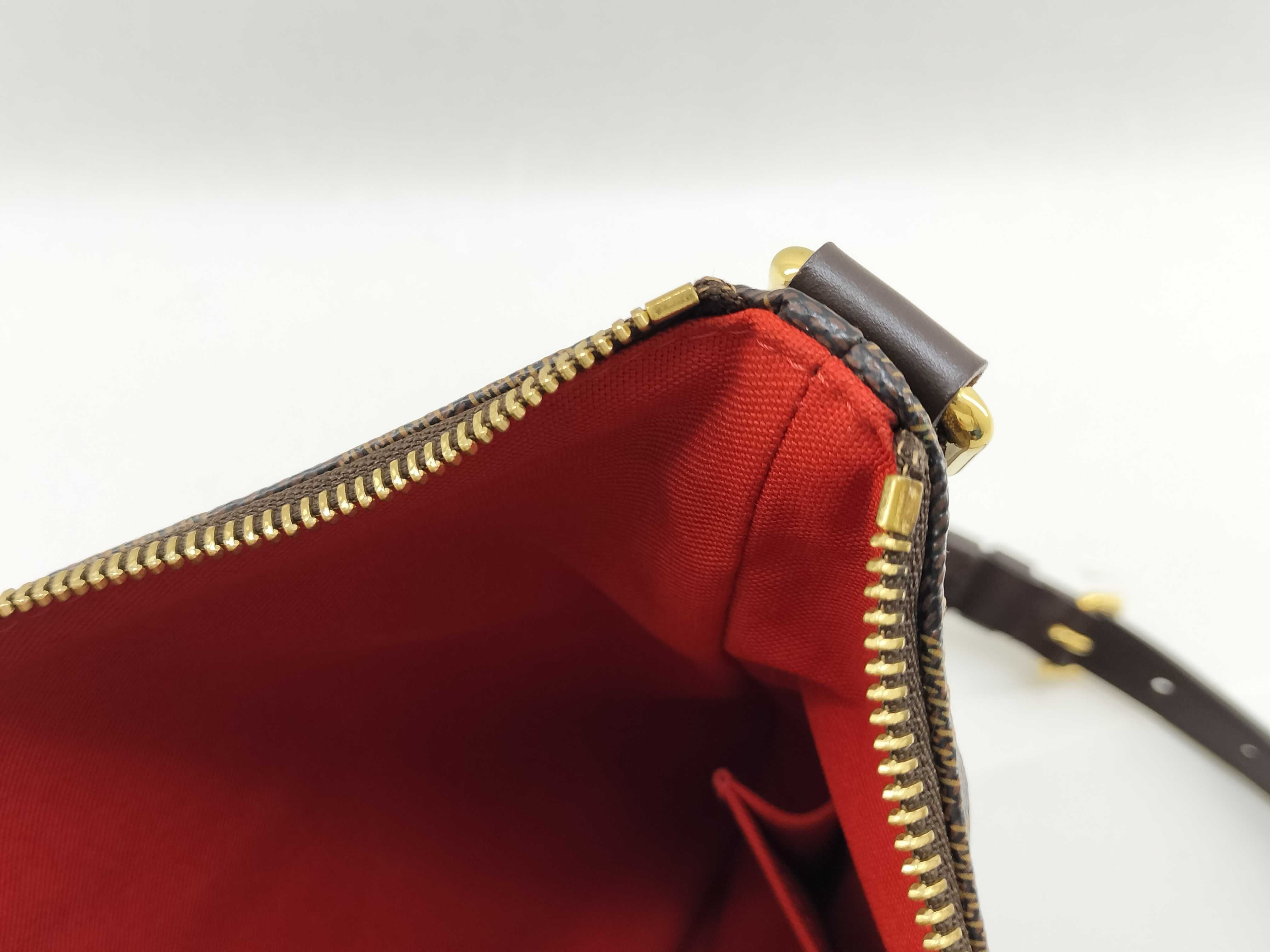 Damier Bloomsbury PM Shoulder Bag — view 13