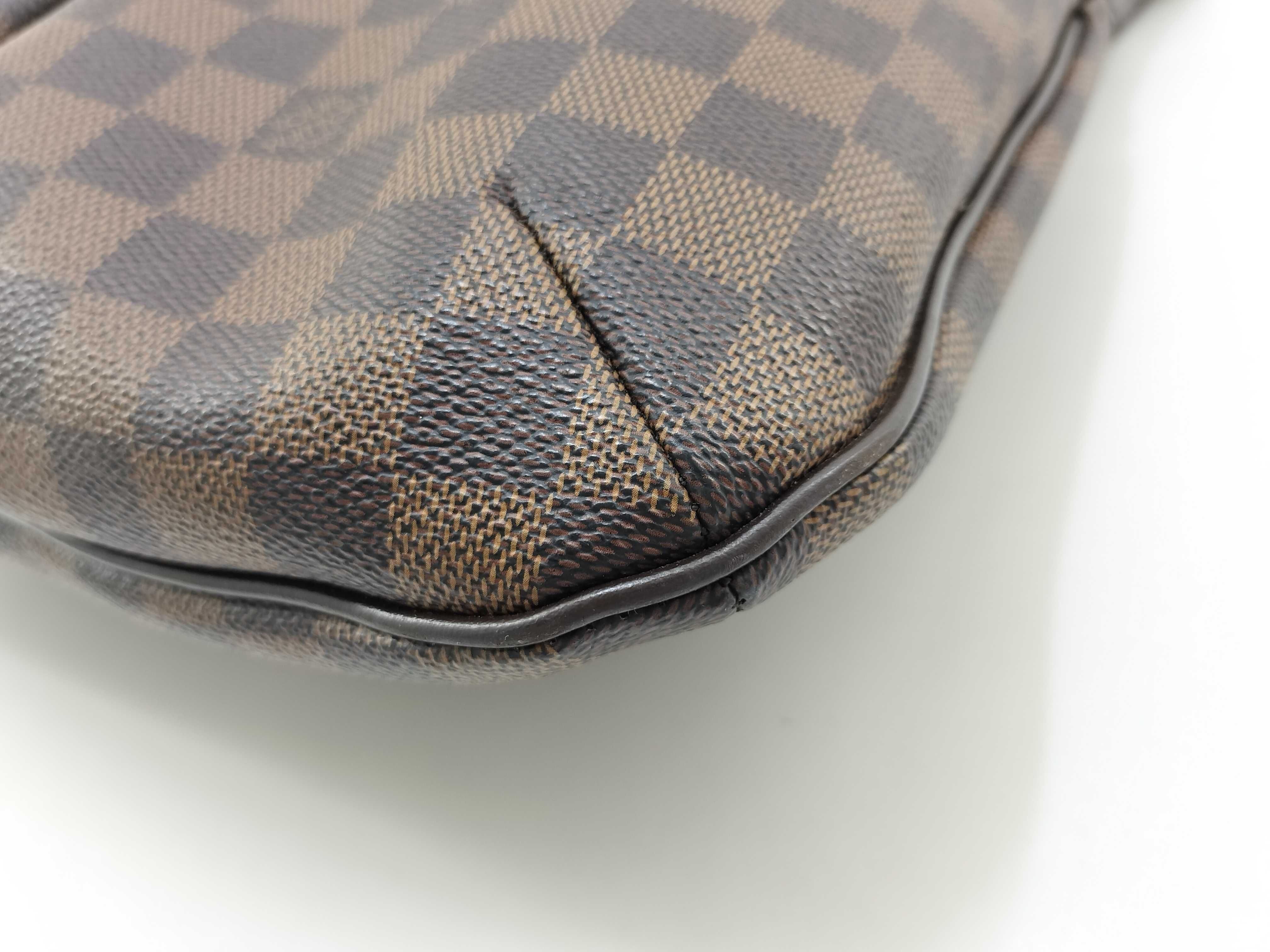 Damier Bloomsbury PM Shoulder Bag — view 5