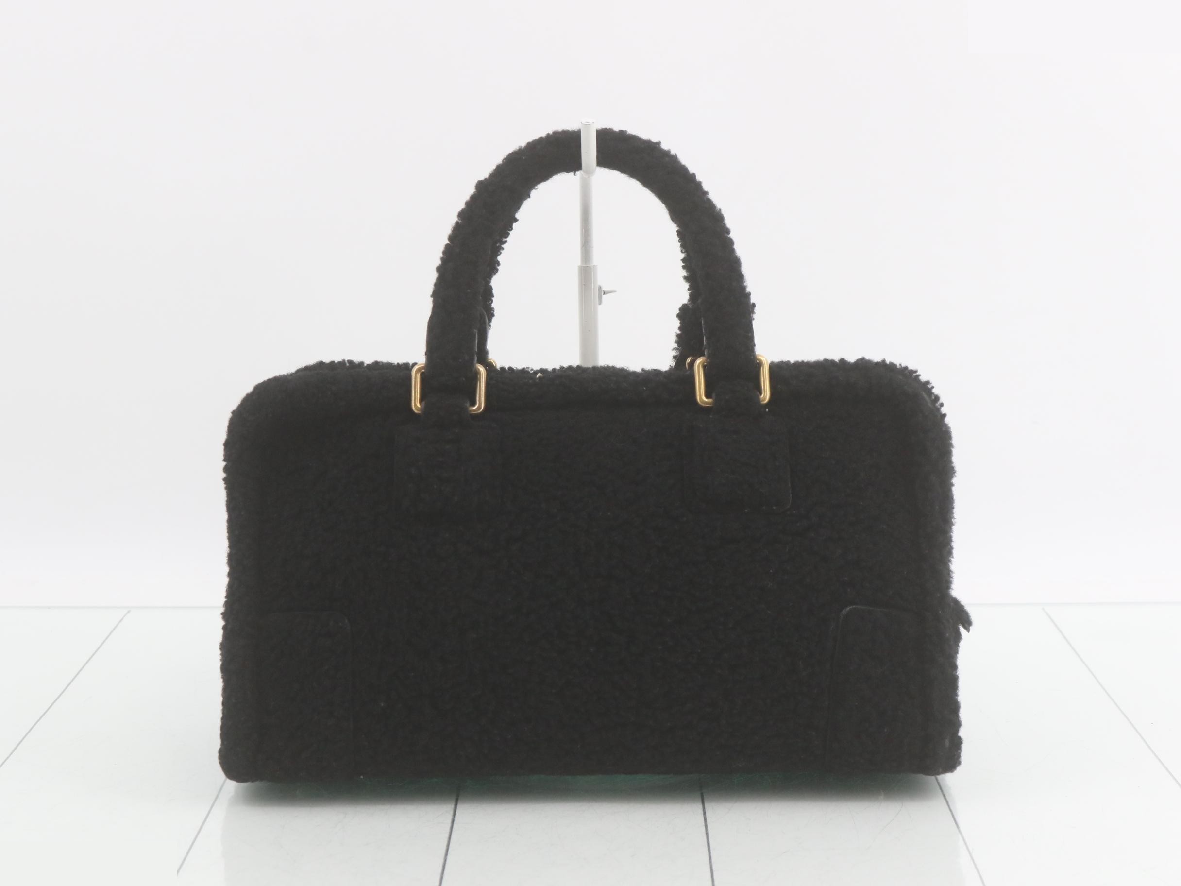 Limited Quantity Amazona 28 Sheepskin Boa Black Gold Hardware — view 2