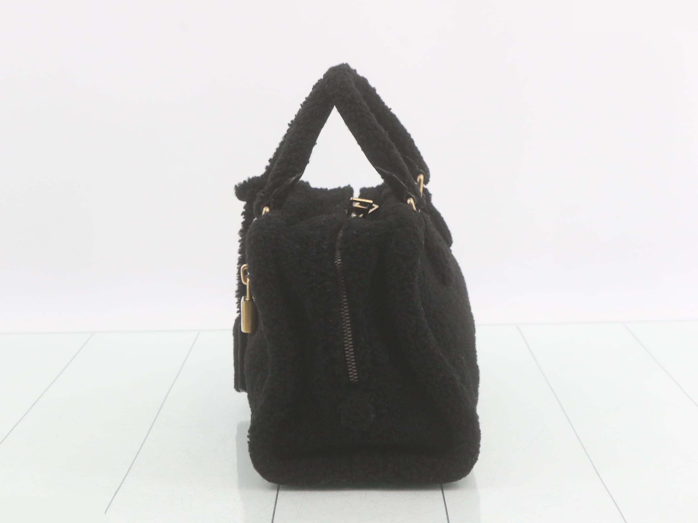 Limited Quantity Amazona 28 Sheepskin Boa Black Gold Hardware — view 3