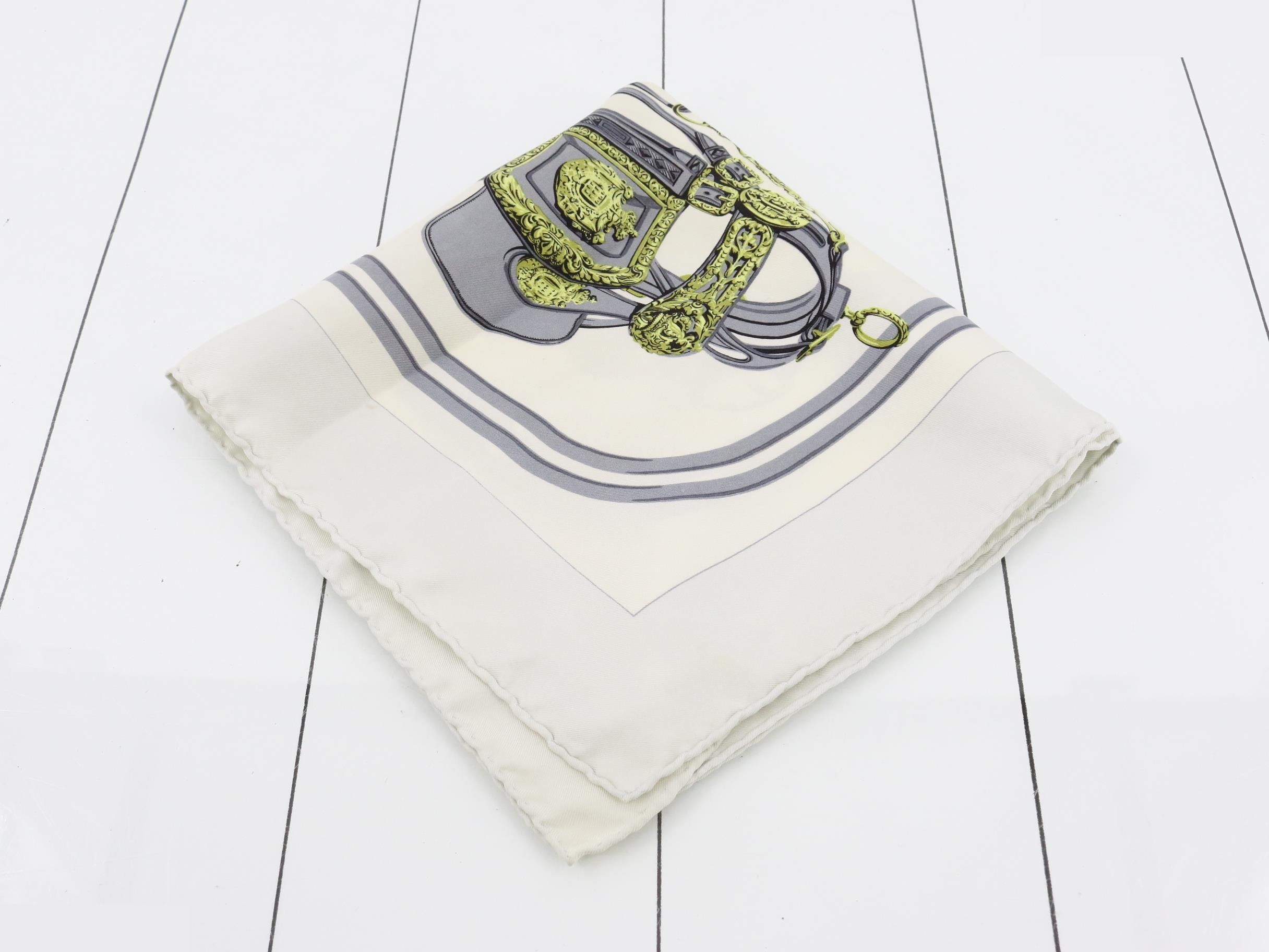 Carré silk scarf
