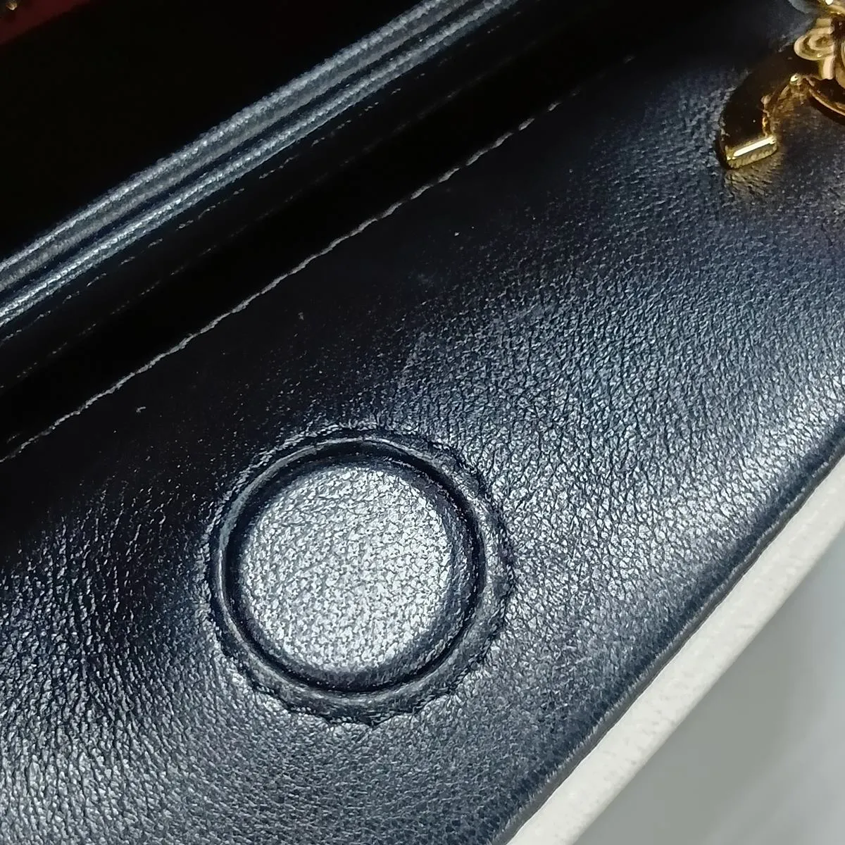 [Individually packaged] Chanel Matelassé Lambskin Chain Shoulder Bag Bowling Bag Black Gold Hardware K6HH849C Random Serial Number — view 15