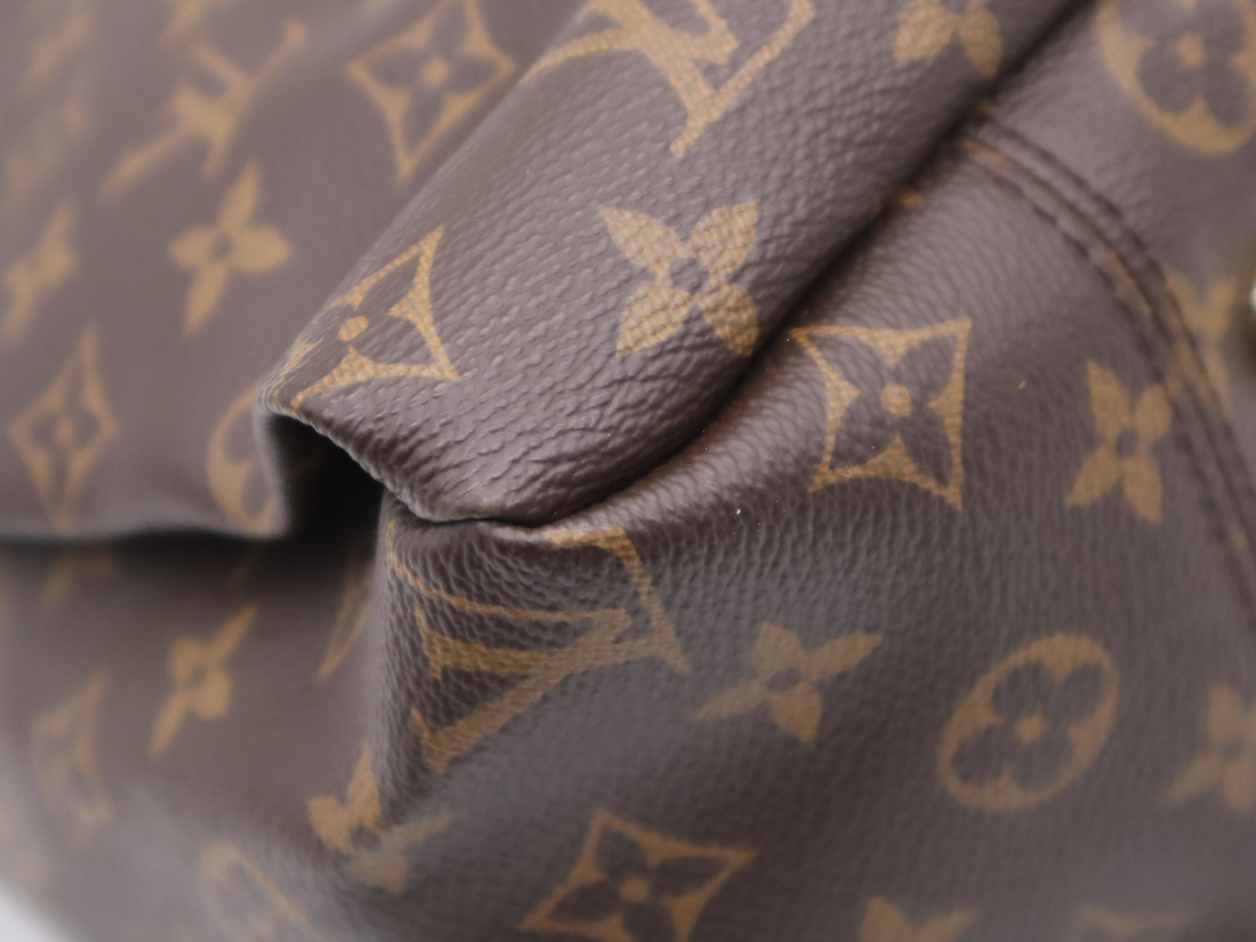M40249 Monogram Artsy MM Shoulder Bag with Charm — view 9