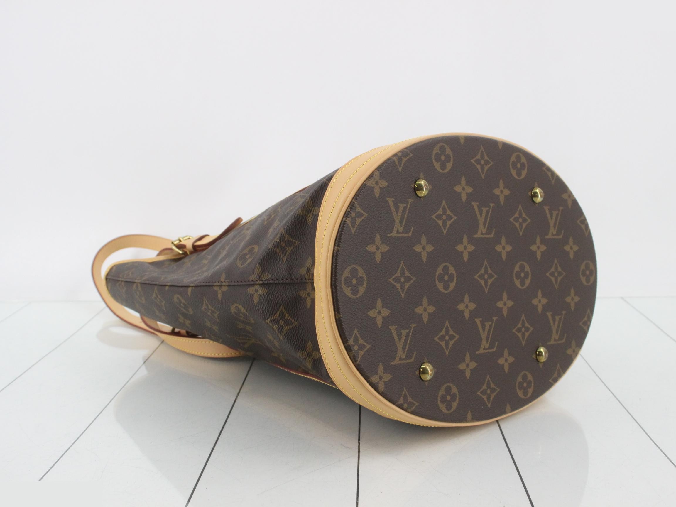 Bucket GM Shoulder Bag M42236 DK2153 — view 5