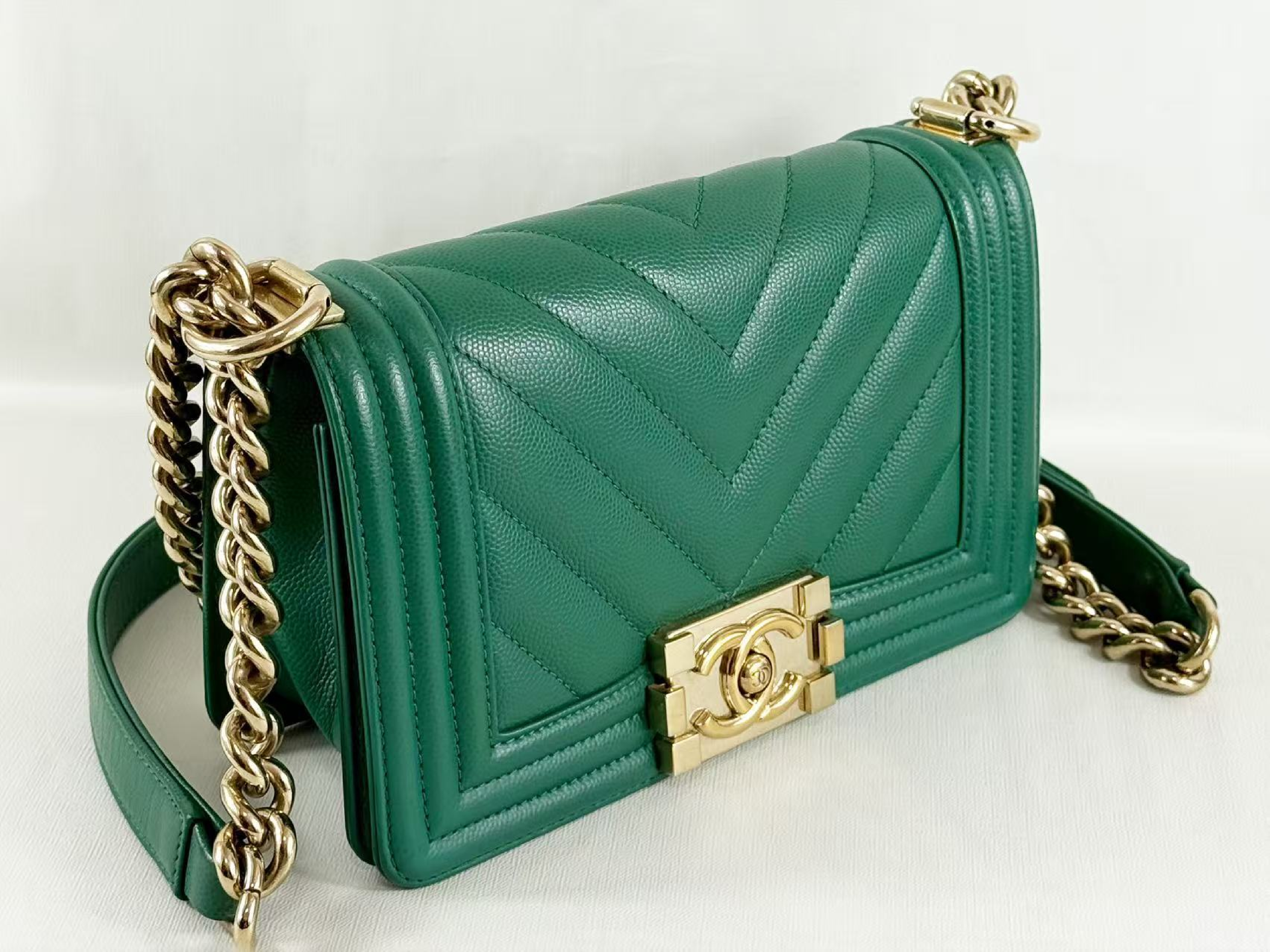 Boy Caviar Skin Chevron Emerald Gold W20/H13/D6cm approx. 25 series [with dust bag and seal] C gold hardware Shoulder bag 25584110 Shoulder bag — view 6
